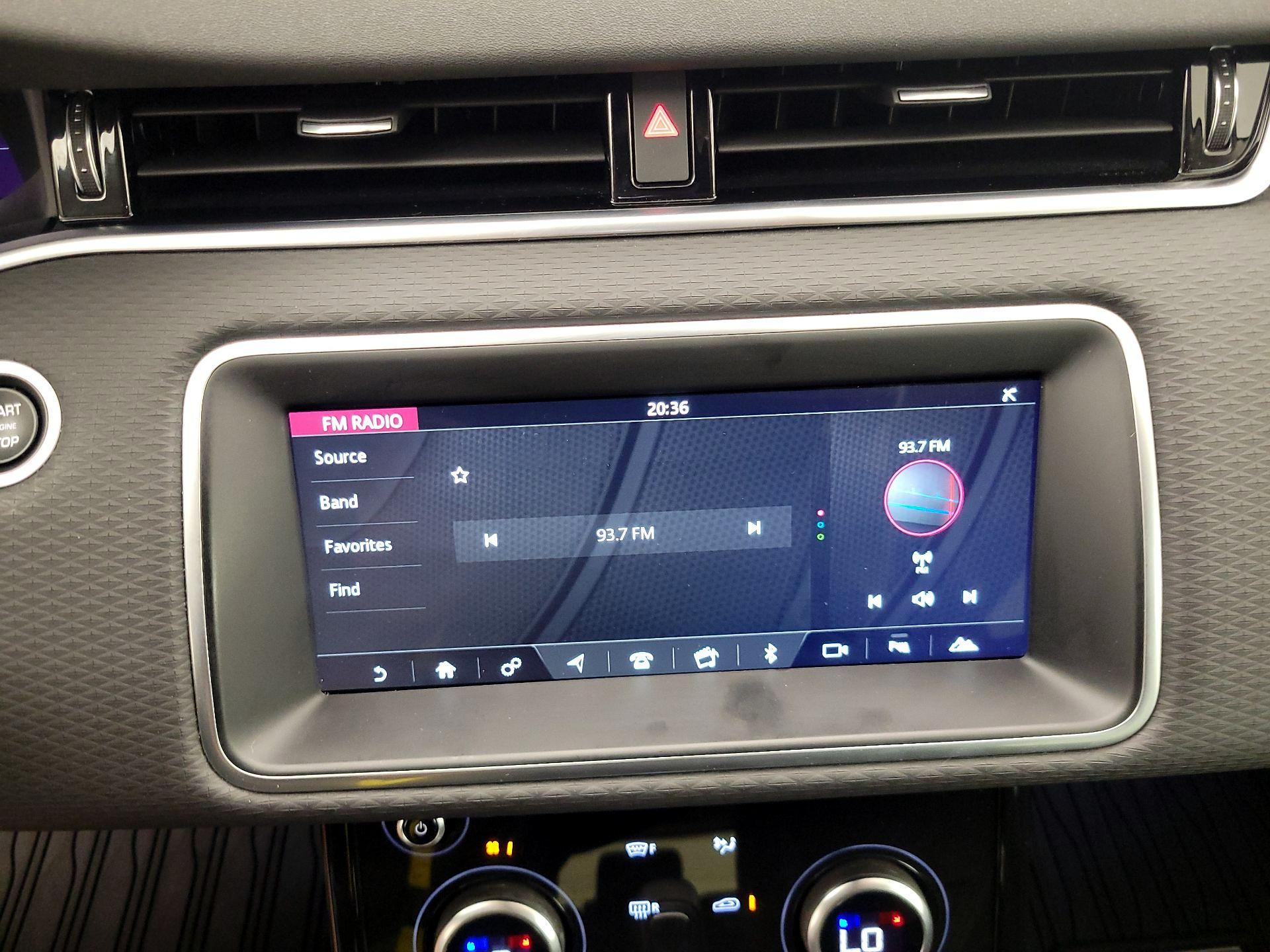 Thumbnail: 2020 Land Rover Range Rover Evoque - 16