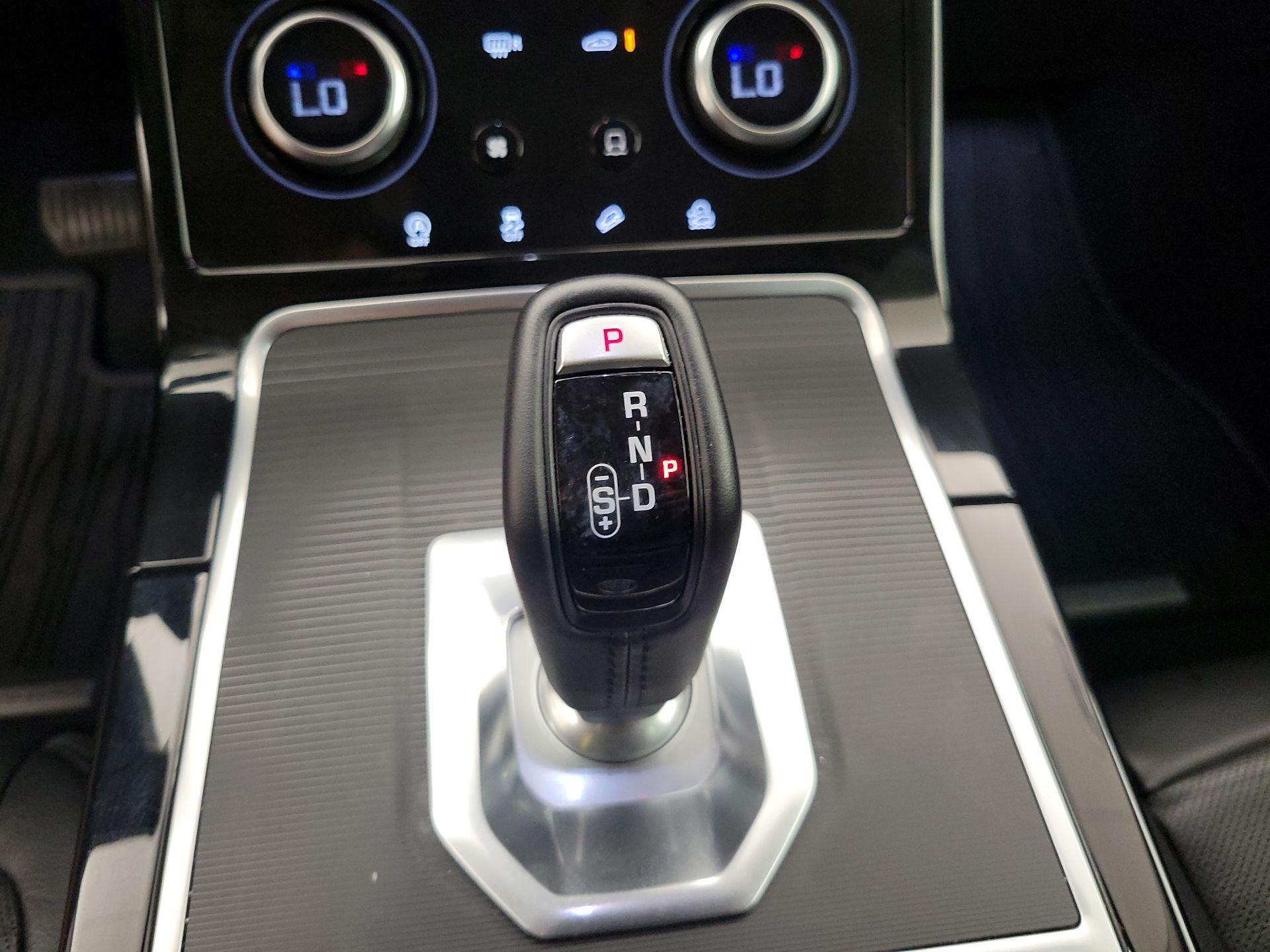 Thumbnail: 2020 Land Rover Range Rover Evoque - 18