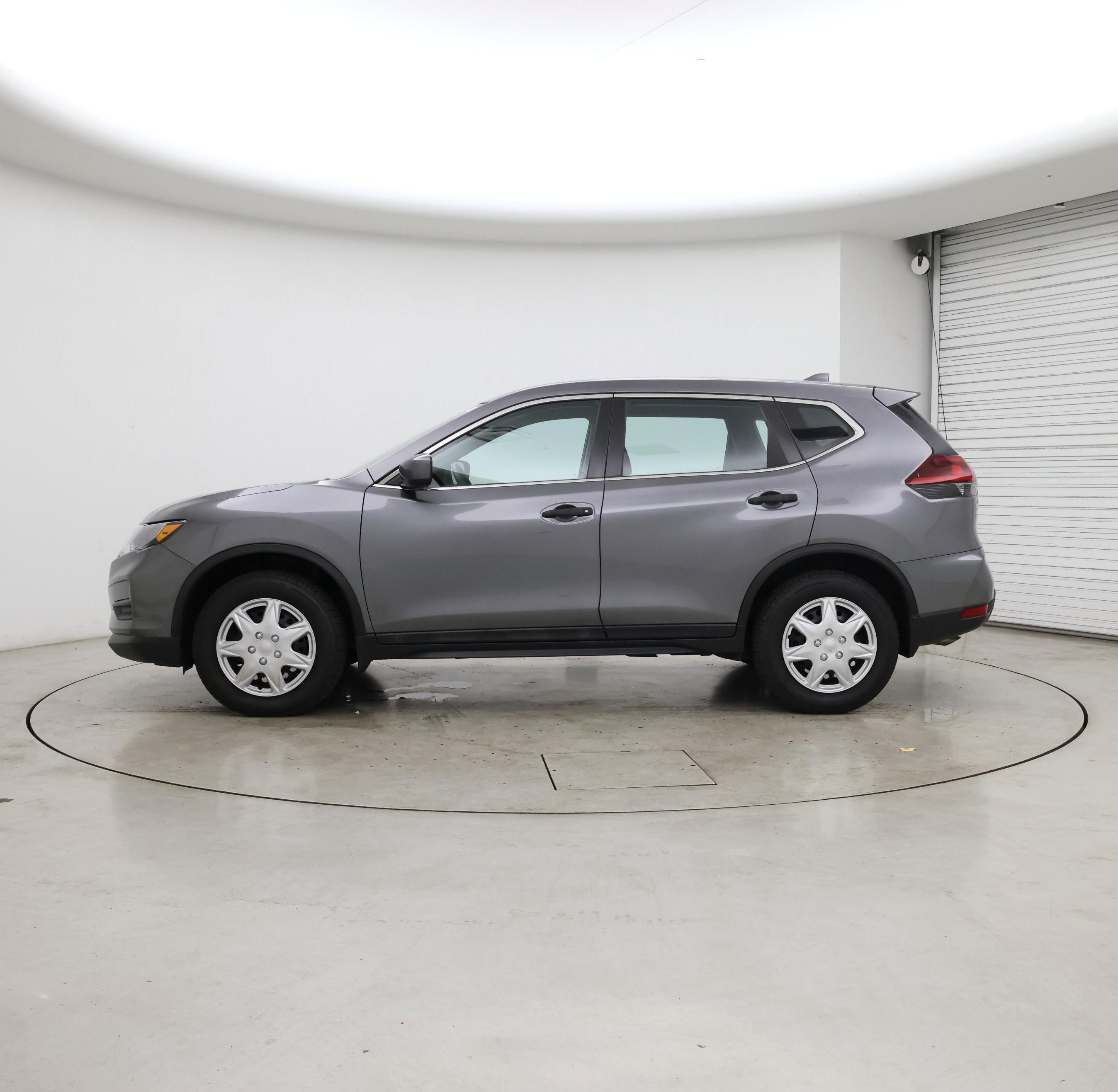 Thumbnail: 2018 Nissan Rogue - 3