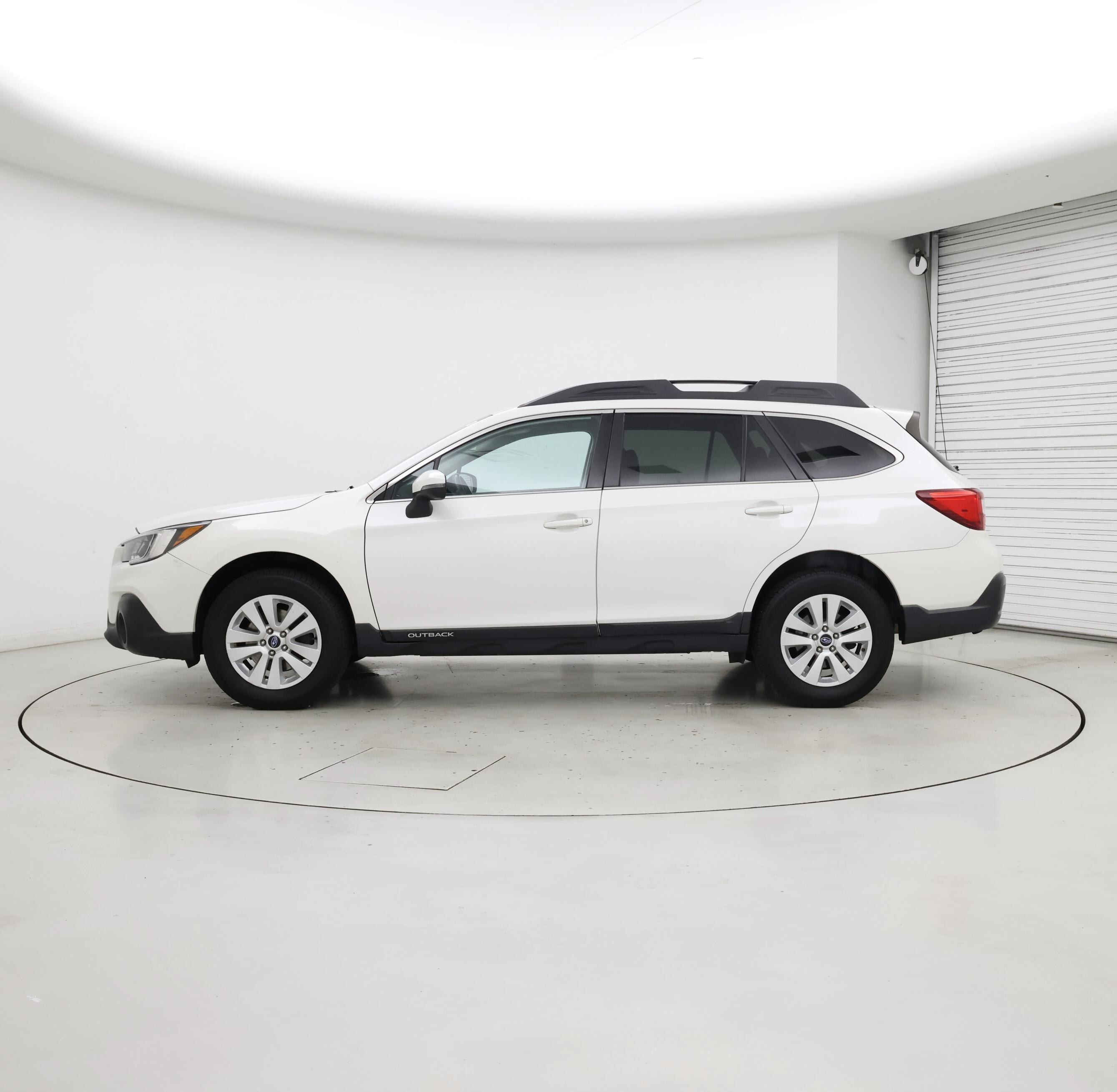 Thumbnail: 2018 Subaru Outback - 3
