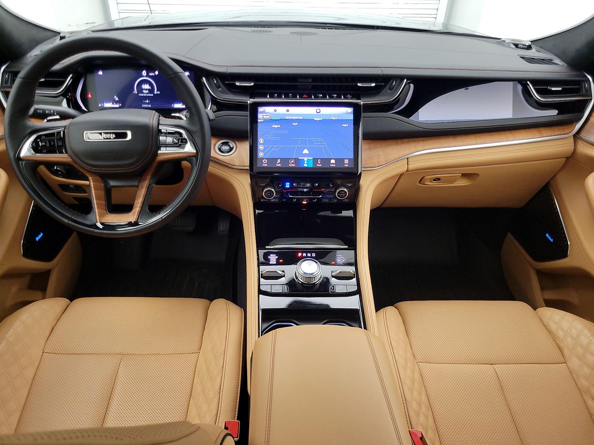 Thumbnail: 2022 Jeep Grand Cherokee - 9