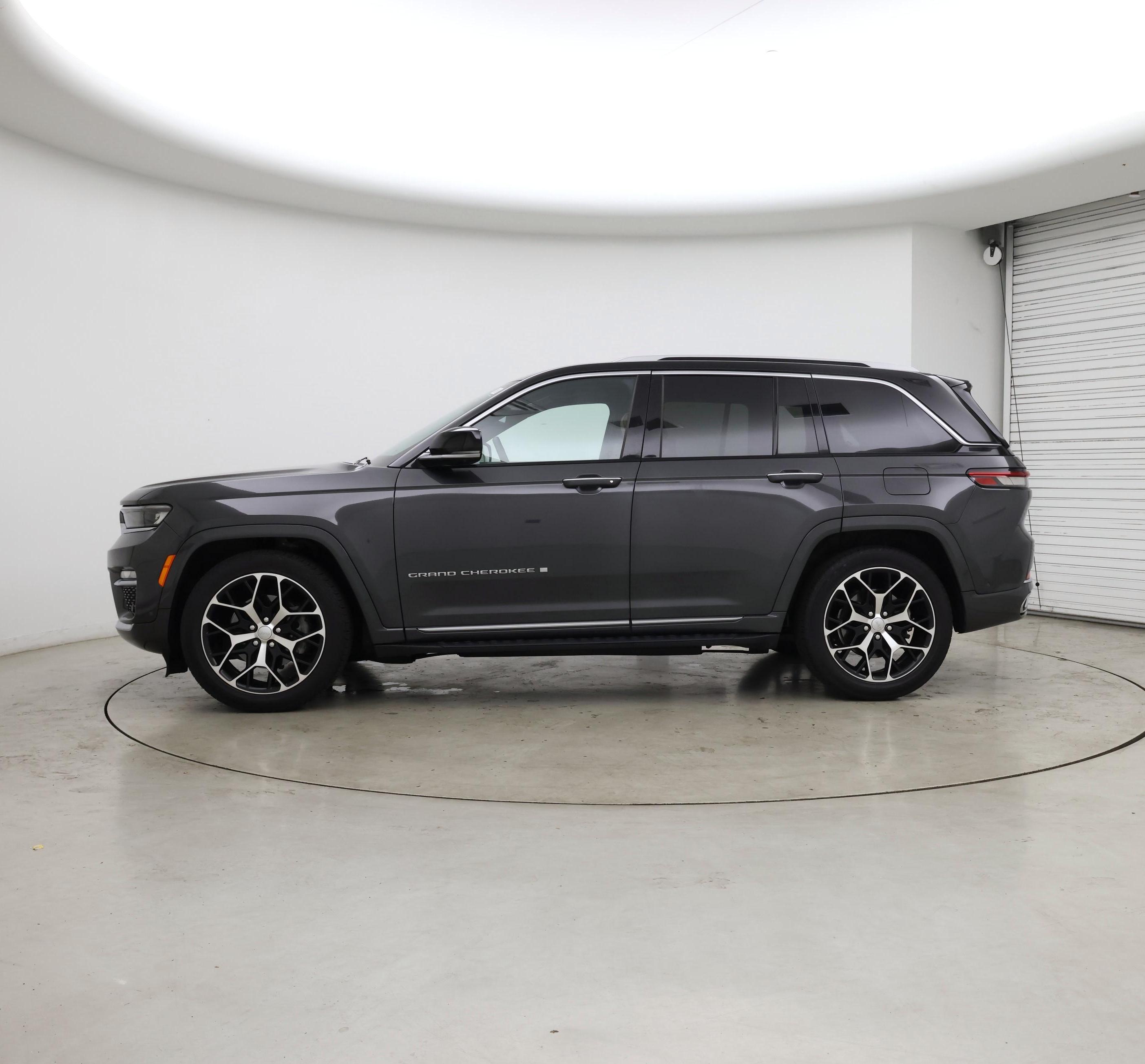 Thumbnail: 2022 Jeep Grand Cherokee - 3
