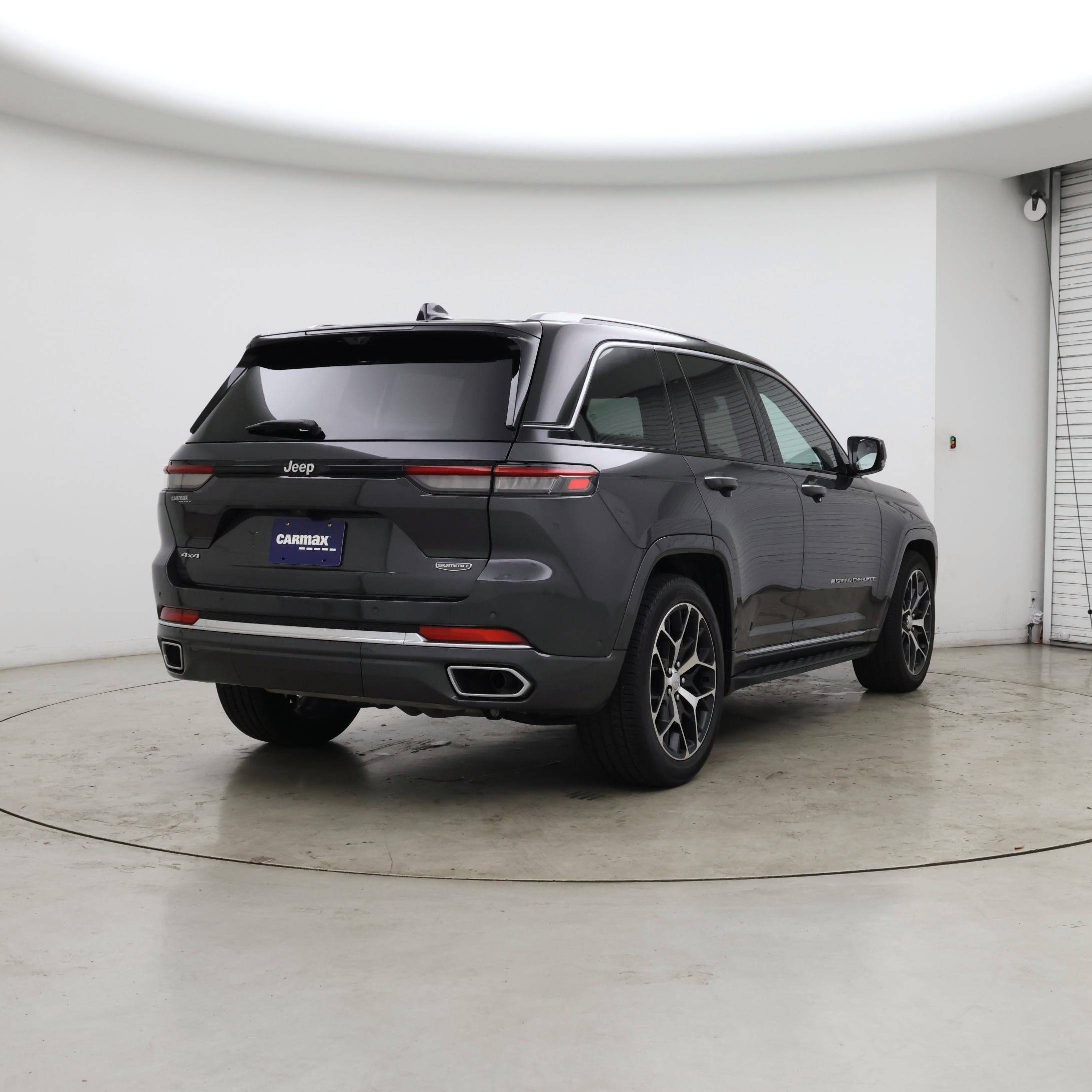 Thumbnail: 2022 Jeep Grand Cherokee - 8
