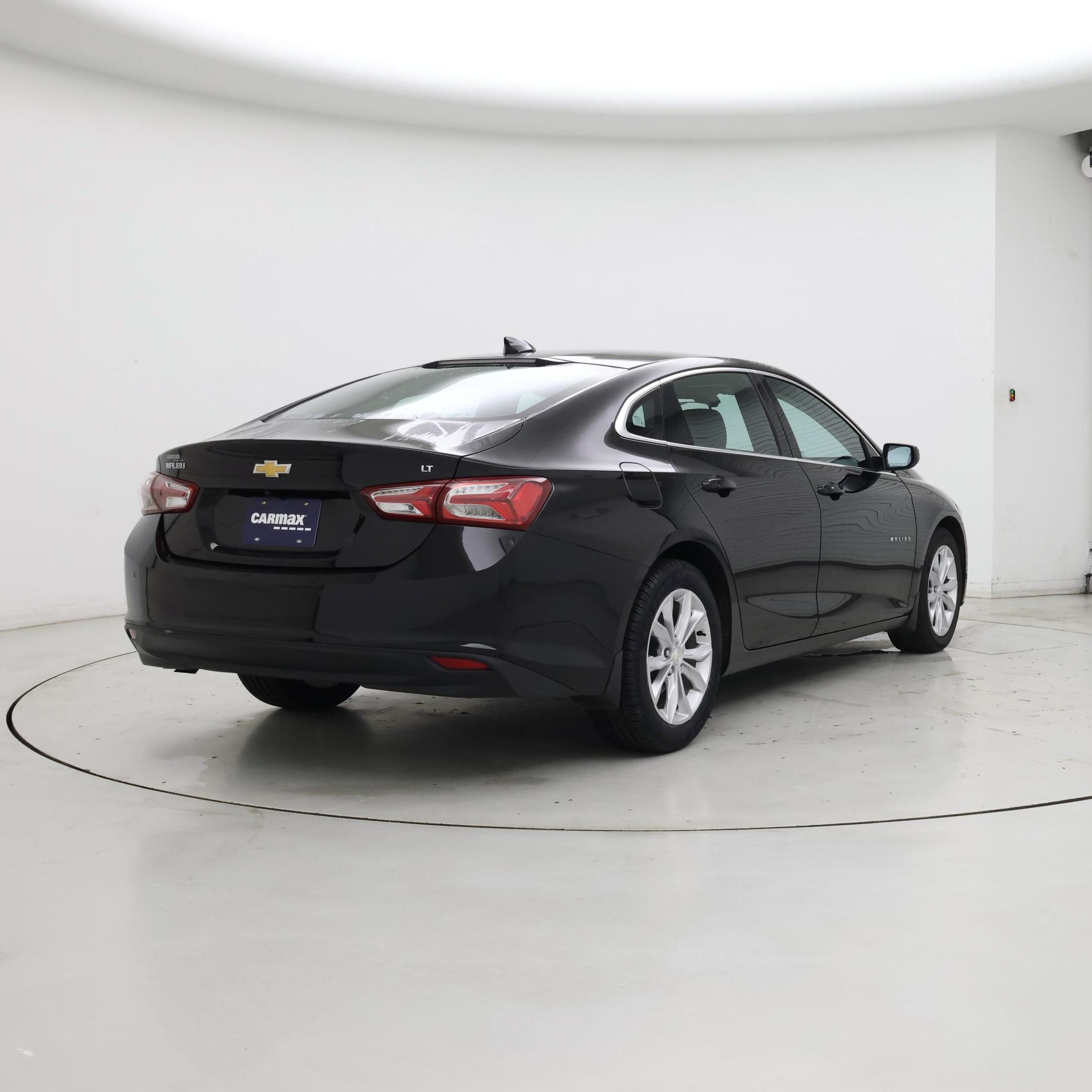 Thumbnail: 2019 Chevrolet Malibu - 8