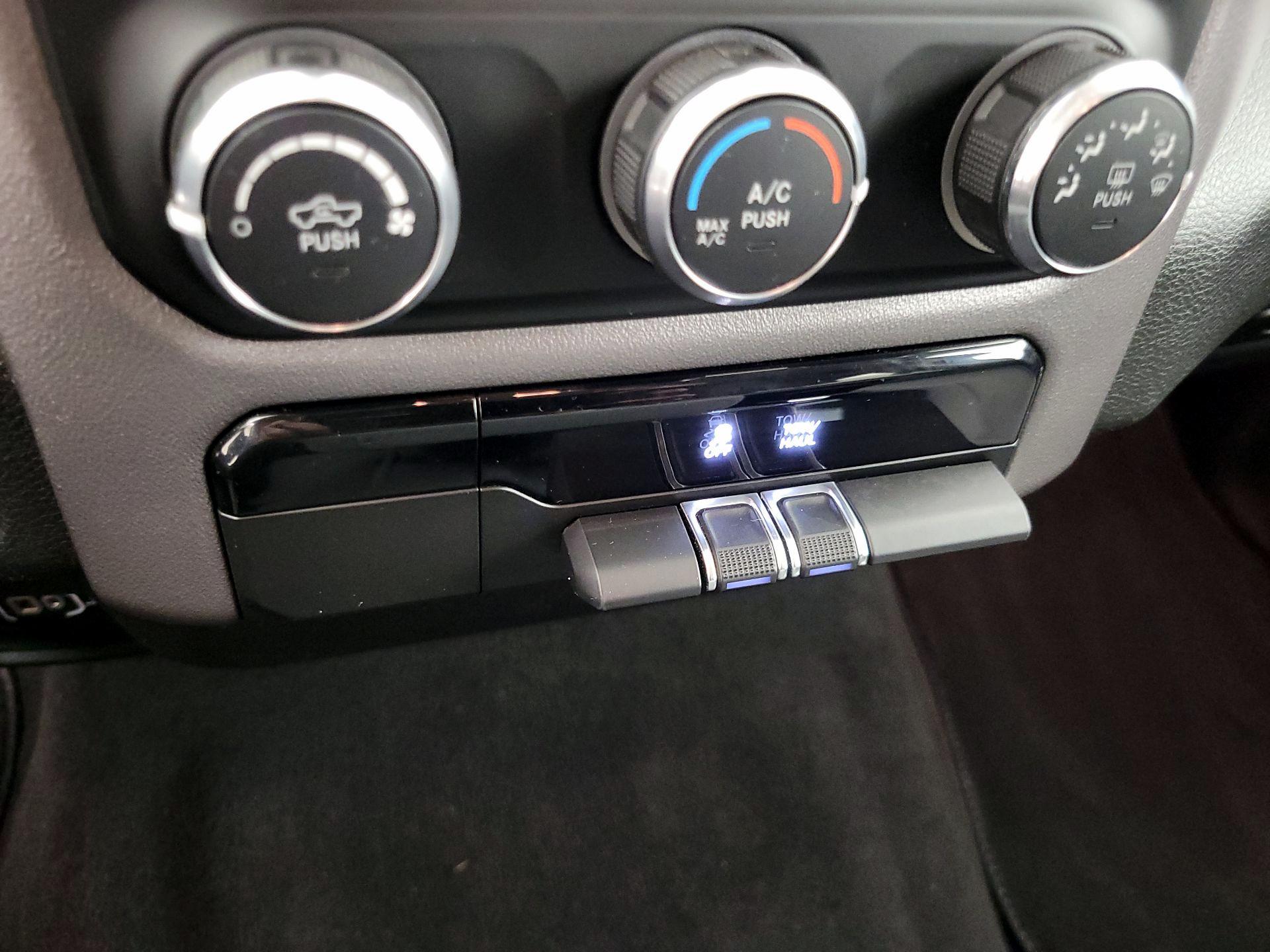 Thumbnail: 2019 RAM 1500 - 16