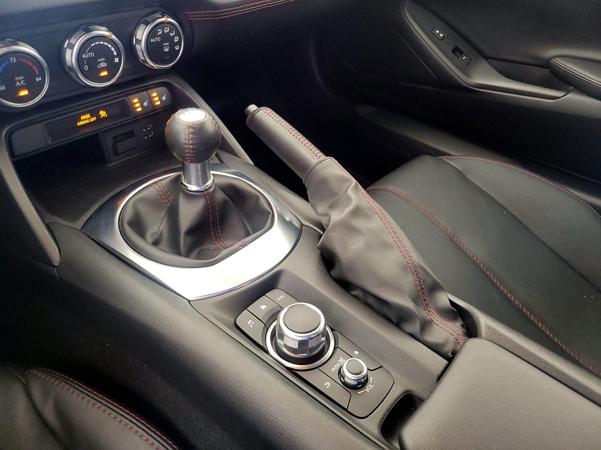 Thumbnail: 2016 Mazda MX-5 Miata - 16