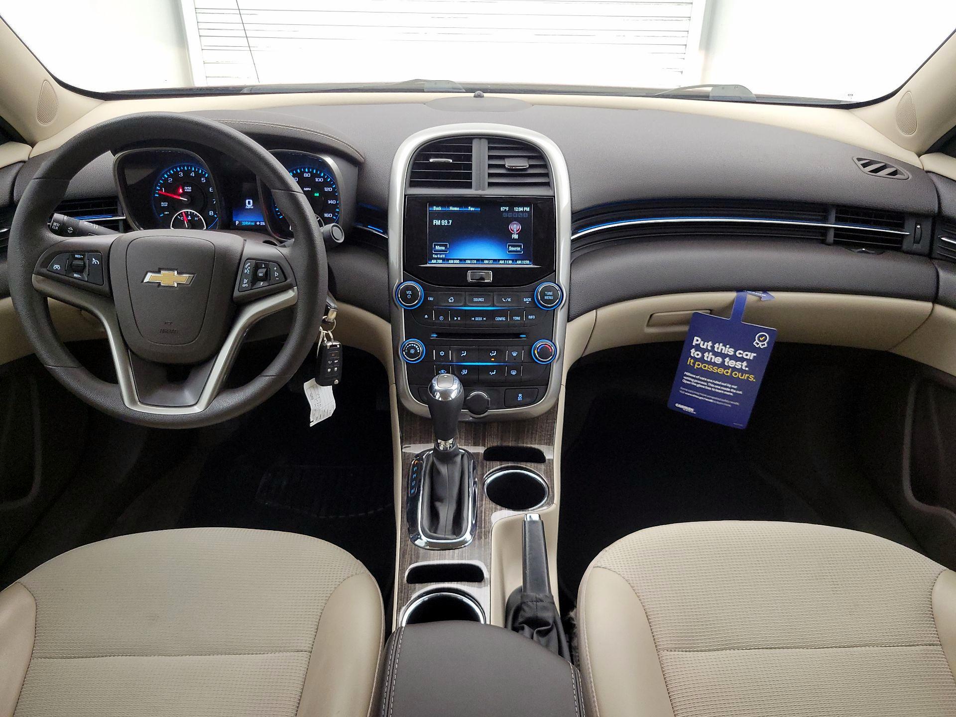 Thumbnail: 2016 Chevrolet Malibu - 9