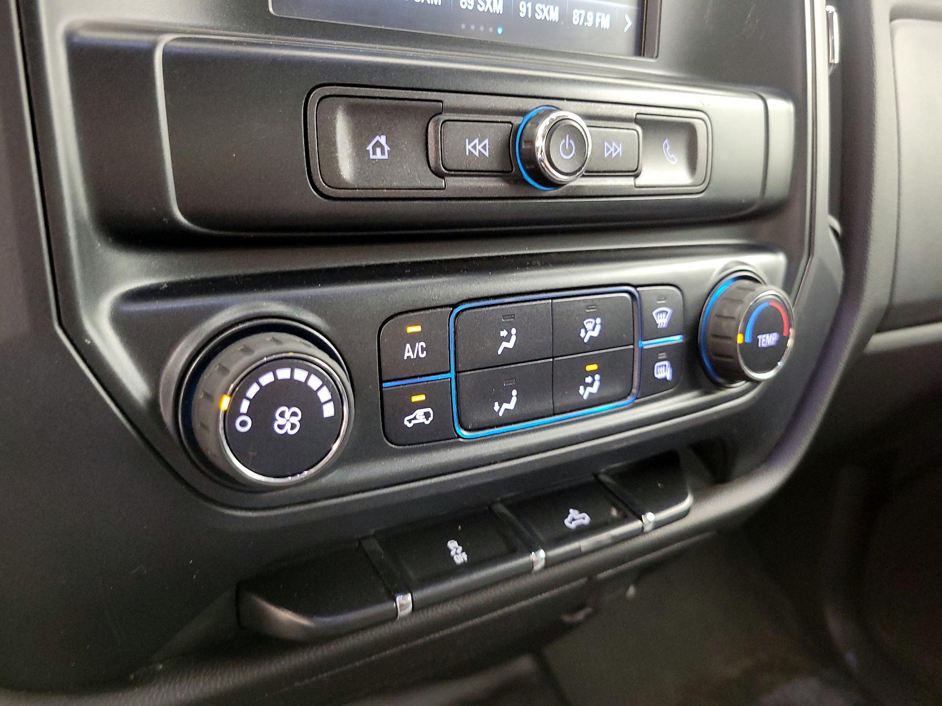 Thumbnail: 2018 Chevrolet Silverado 1500 - 16