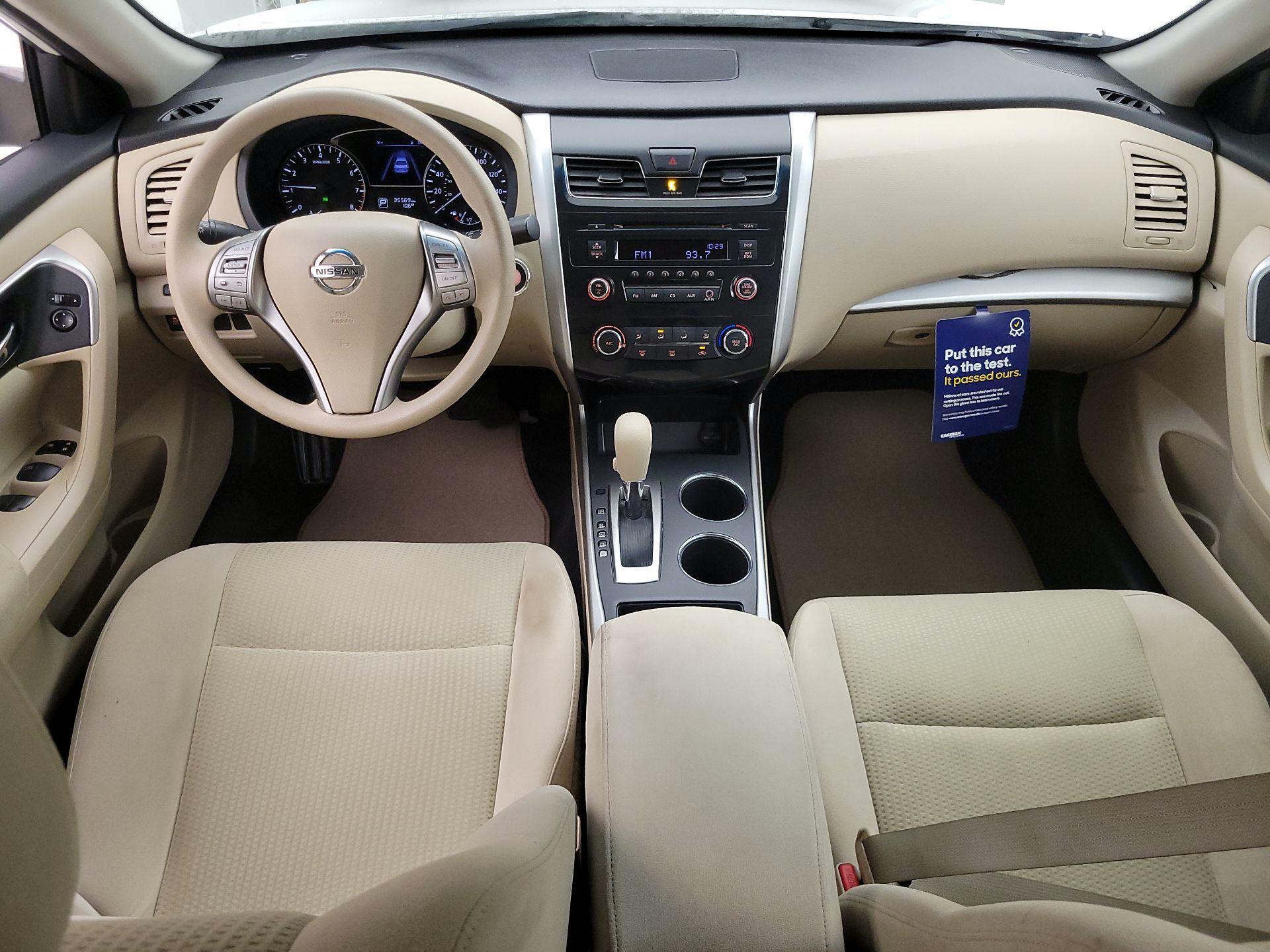 Thumbnail: 2015 Nissan Altima - 9