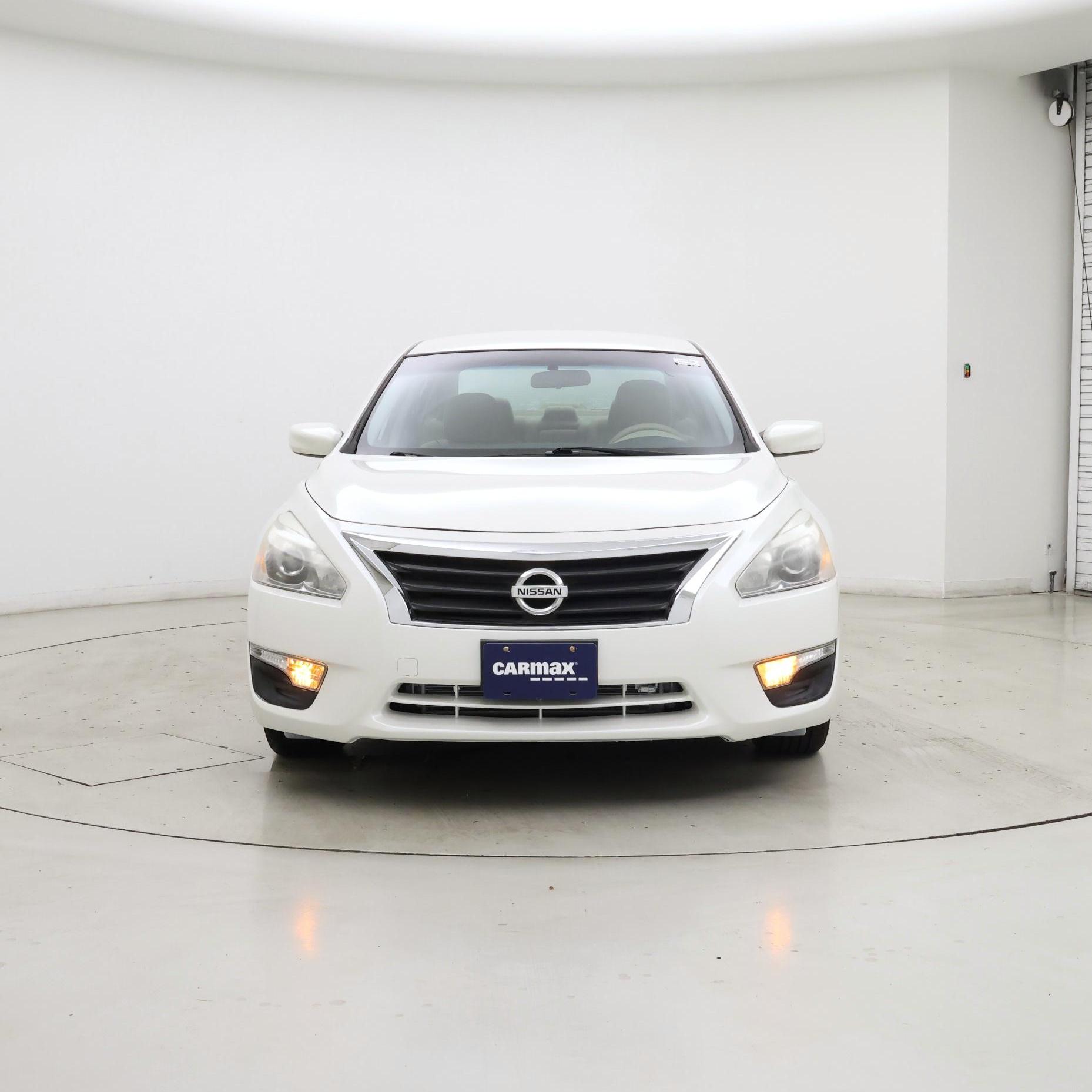 Thumbnail: 2015 Nissan Altima - 5