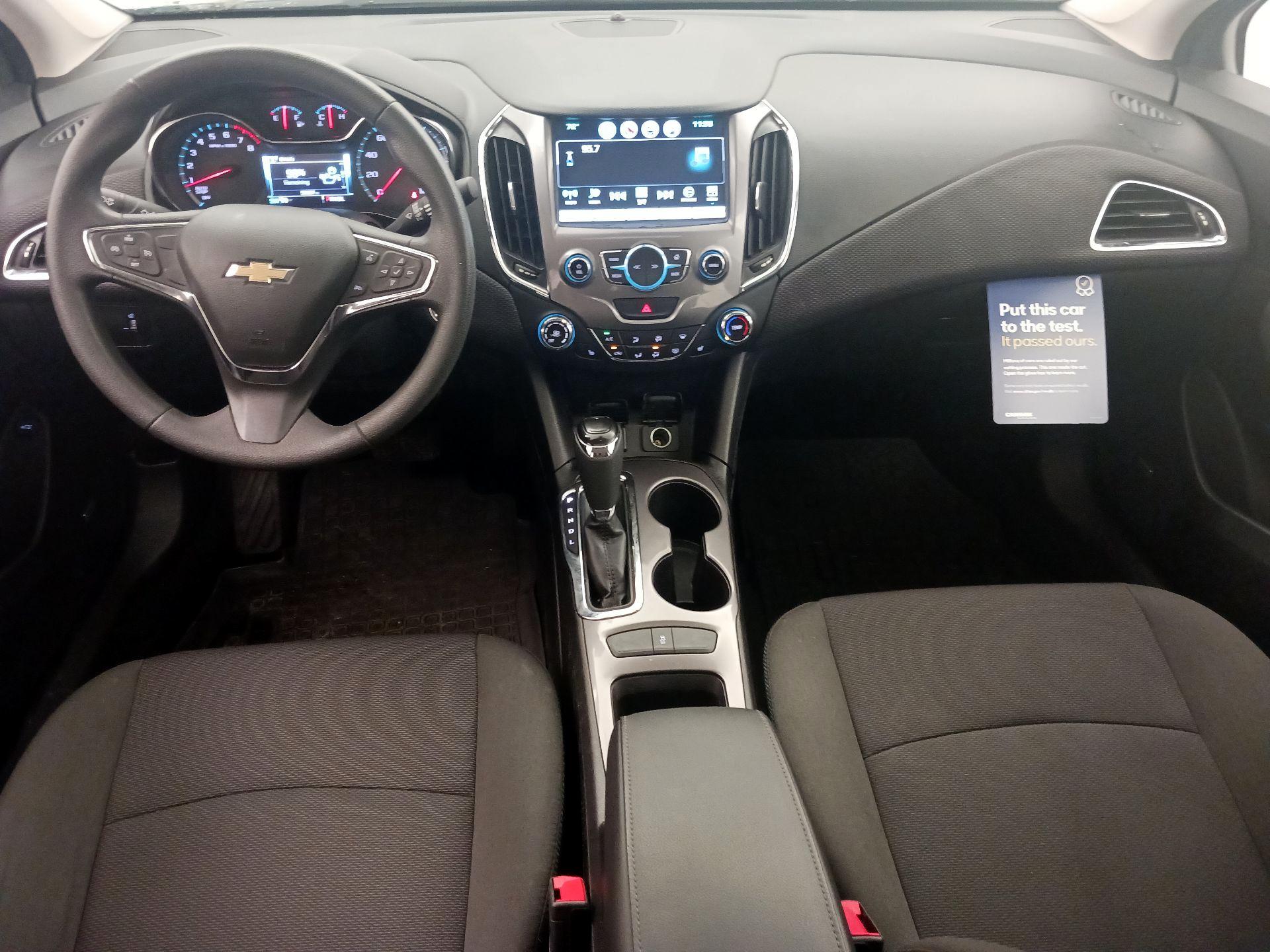 Thumbnail: 2017 Chevrolet Cruze - 9