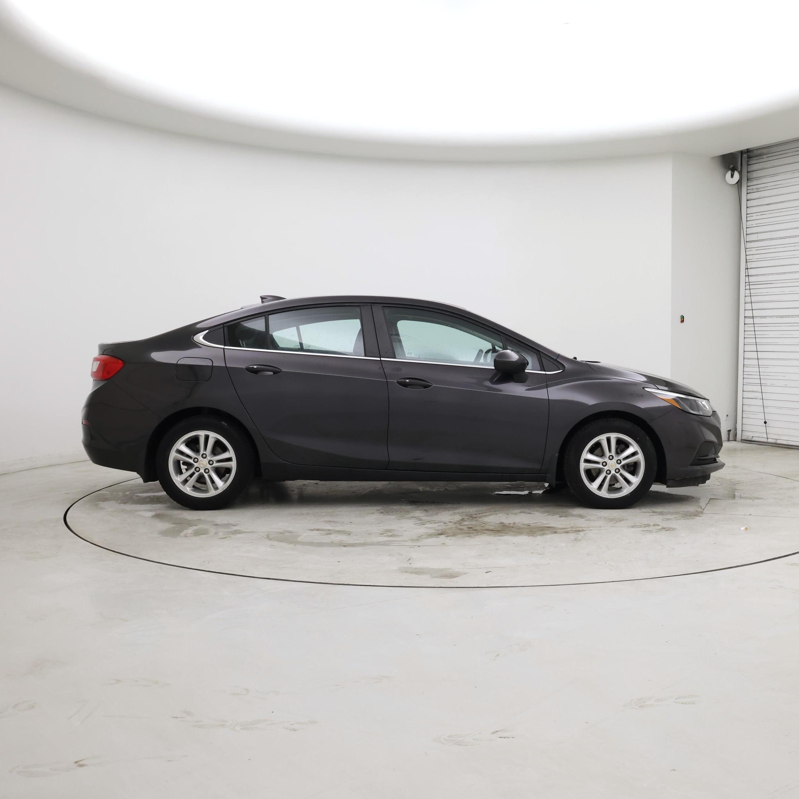 Thumbnail: 2017 Chevrolet Cruze - 7