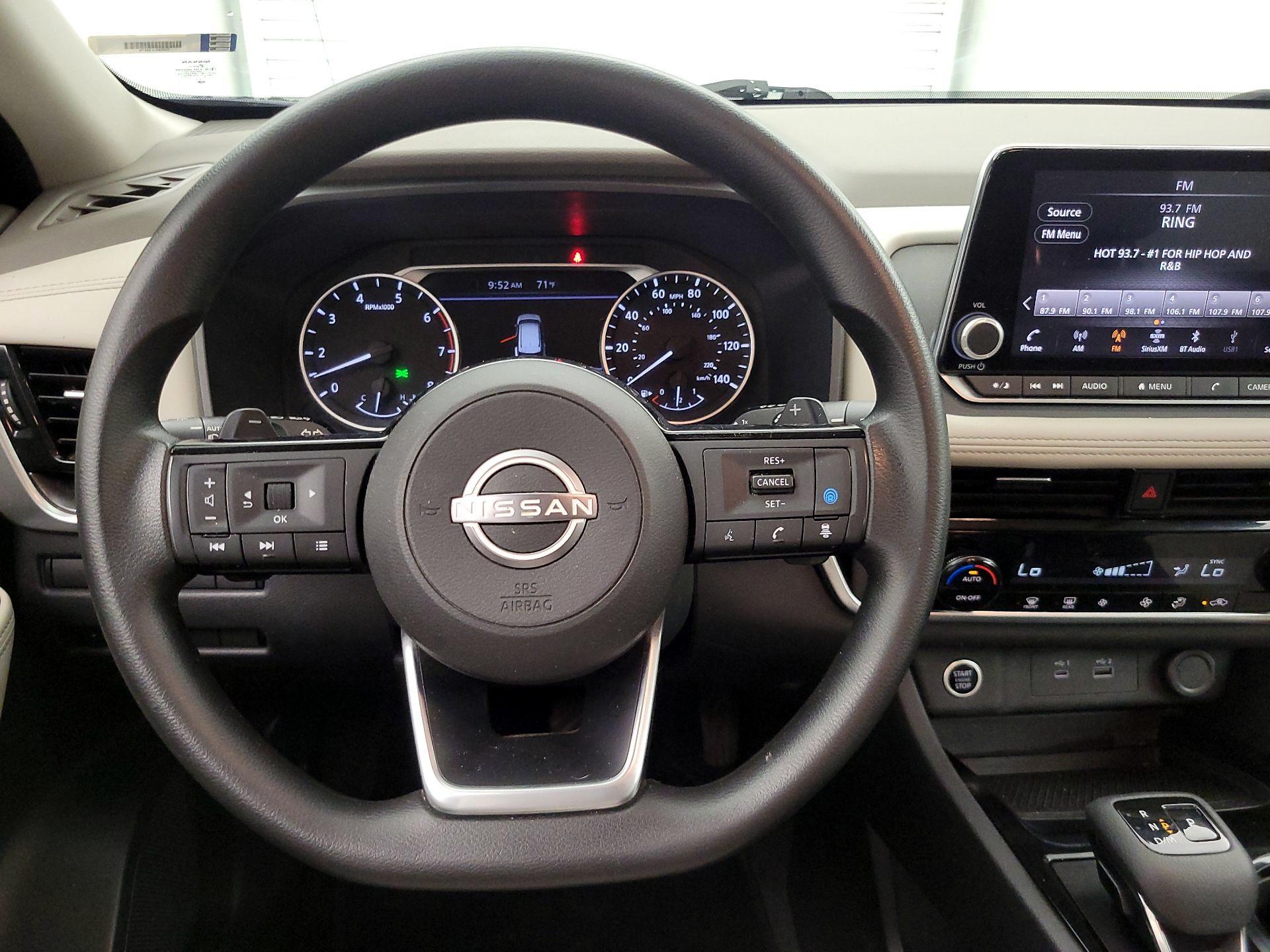 Thumbnail: 2022 Nissan Rogue - 10