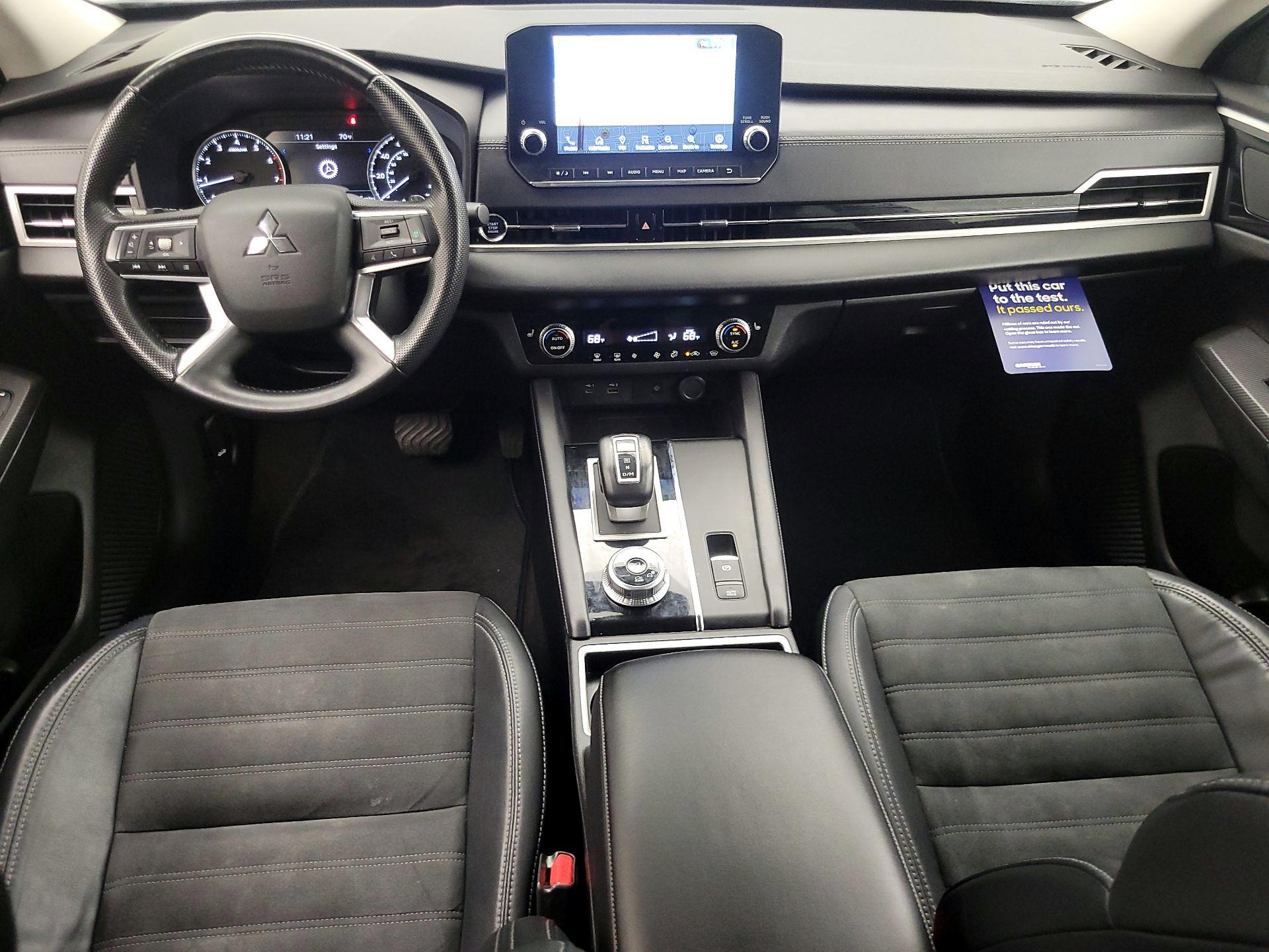 Thumbnail: 2022 Mitsubishi Outlander - 9