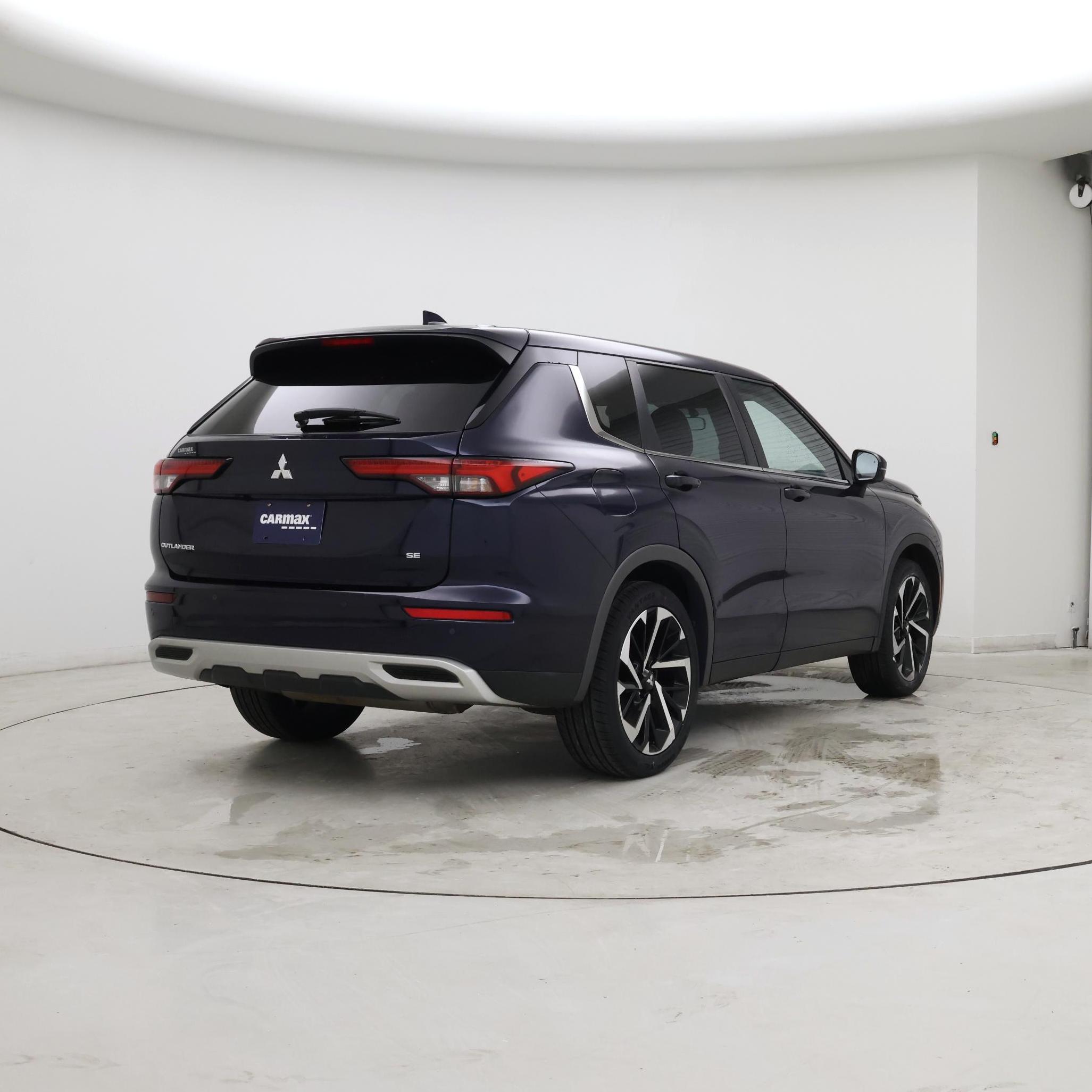 Thumbnail: 2022 Mitsubishi Outlander - 8