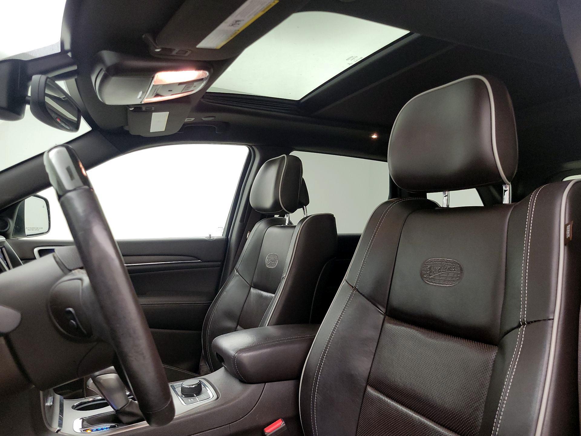 Thumbnail: 2018 Jeep Grand Cherokee - 20