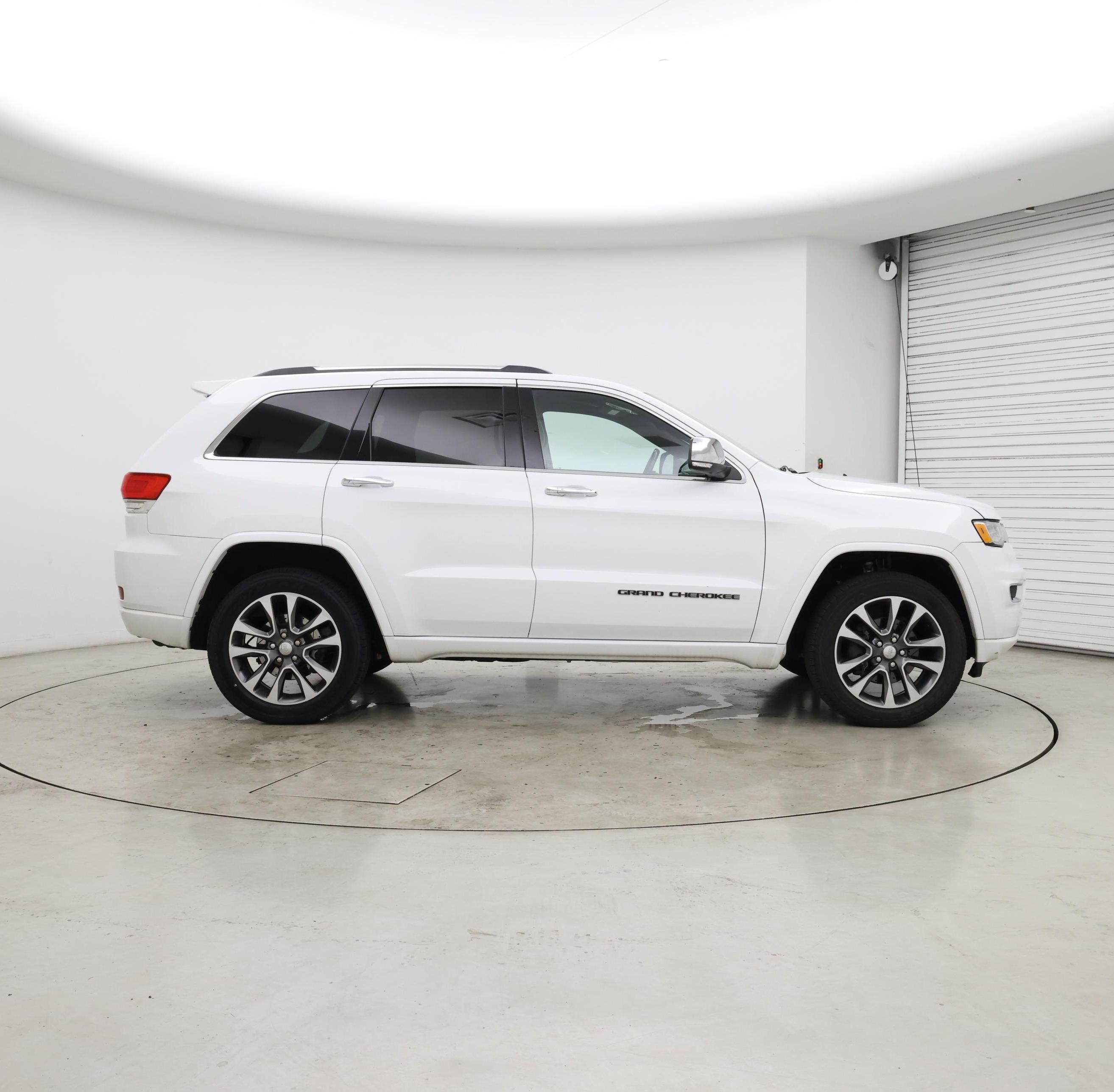 Thumbnail: 2018 Jeep Grand Cherokee - 7