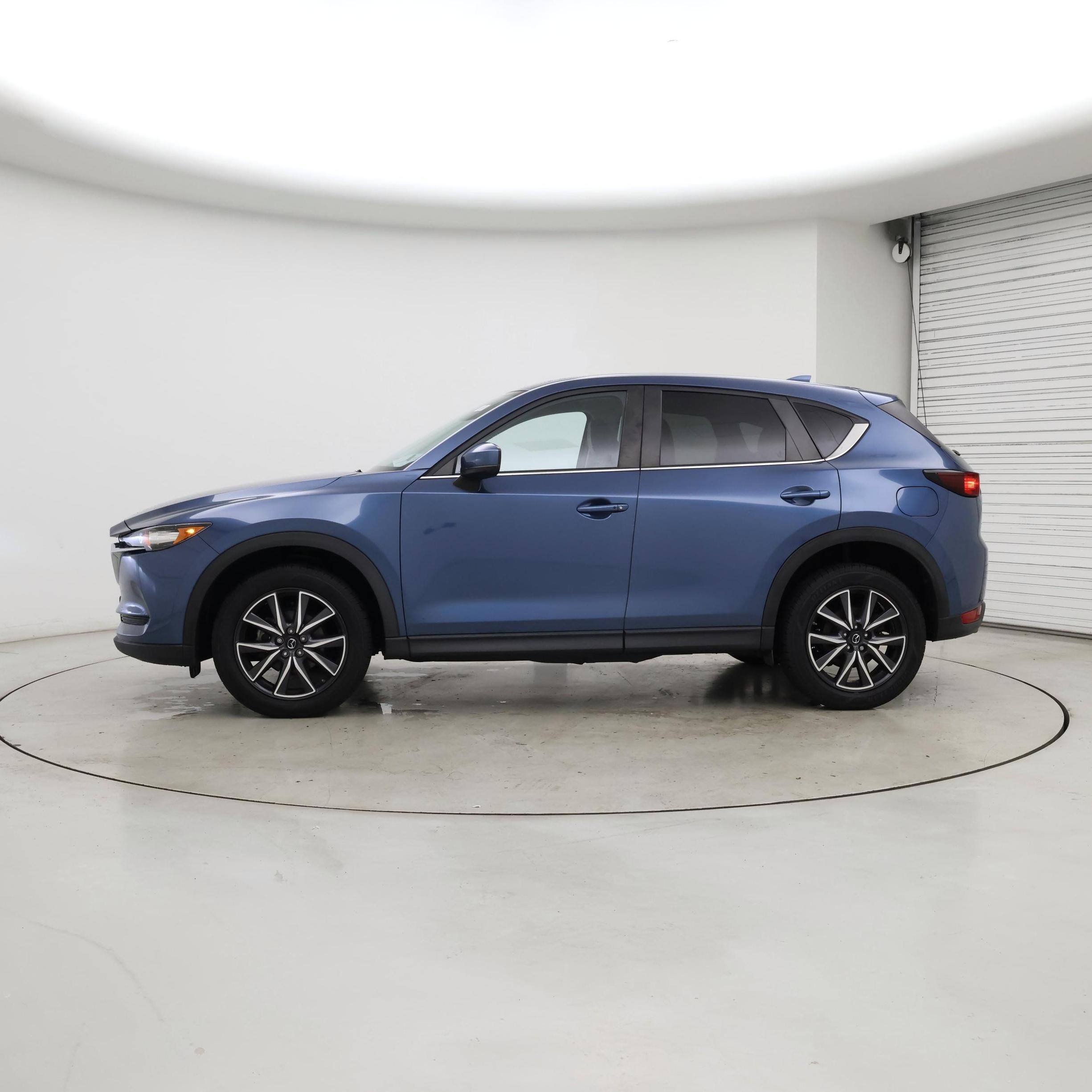 Thumbnail: 2018 Mazda CX-5 - 3