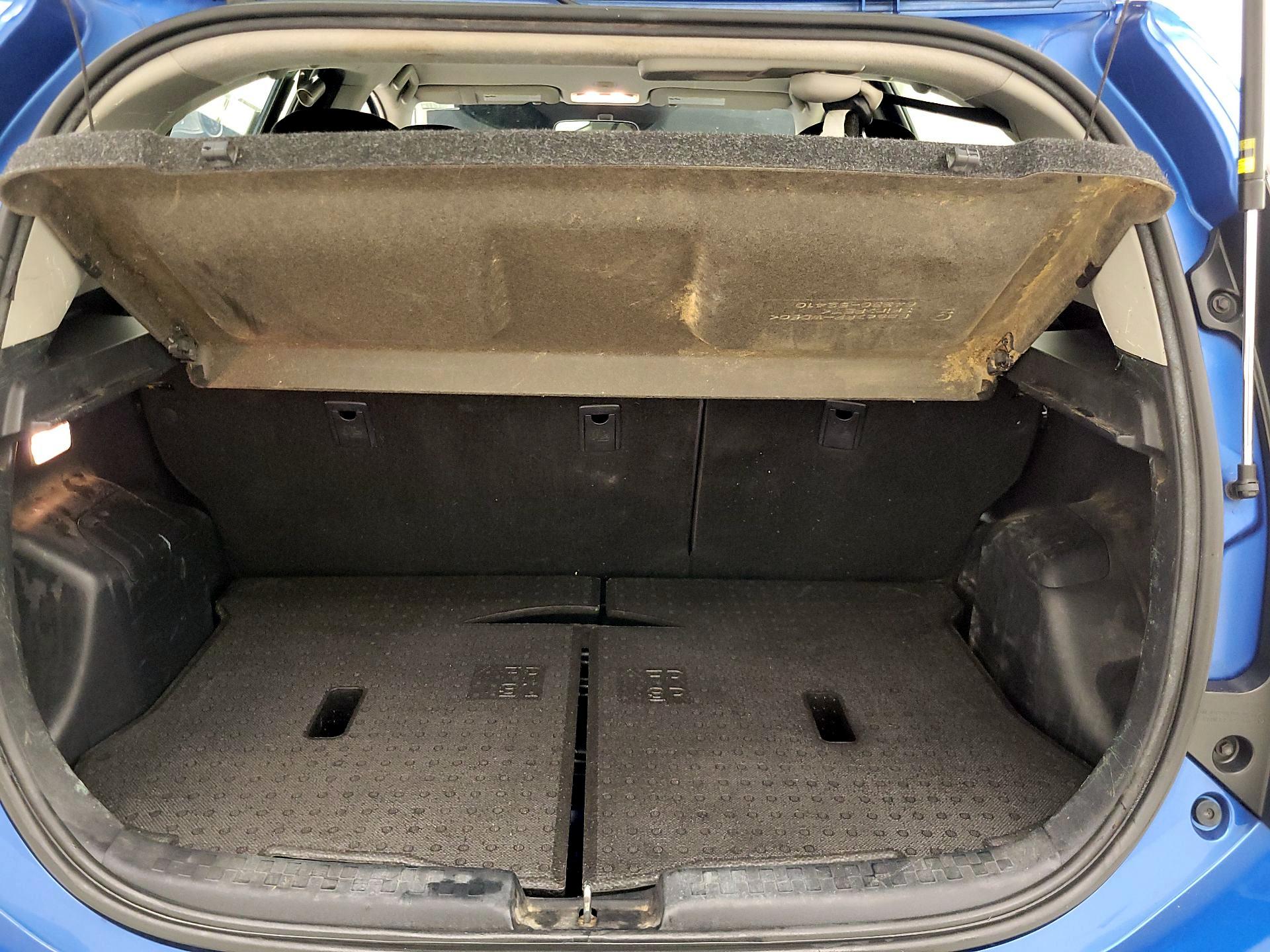 Thumbnail: 2015 Toyota Prius c - 19