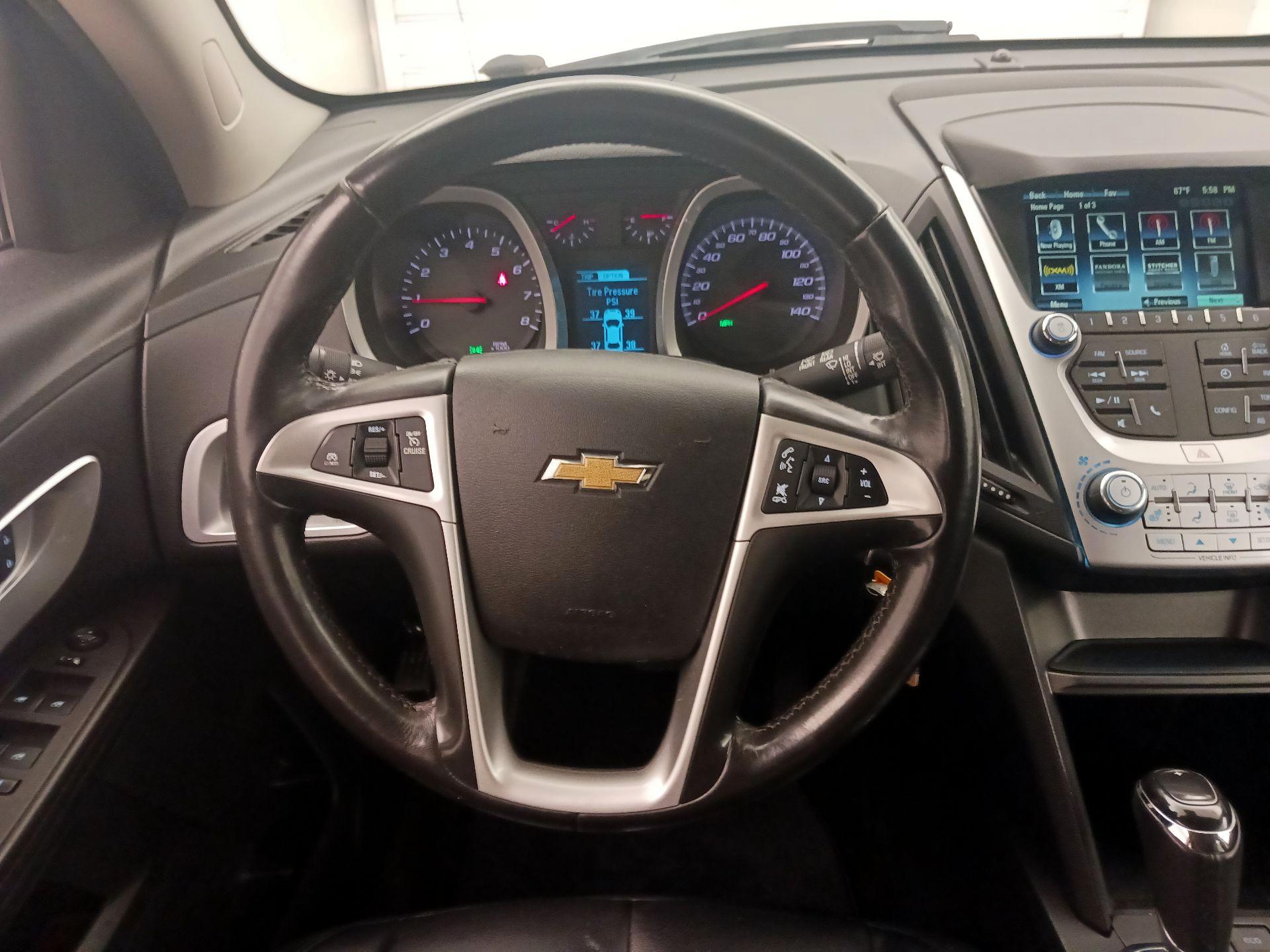 Thumbnail: 2017 Chevrolet Equinox - 10