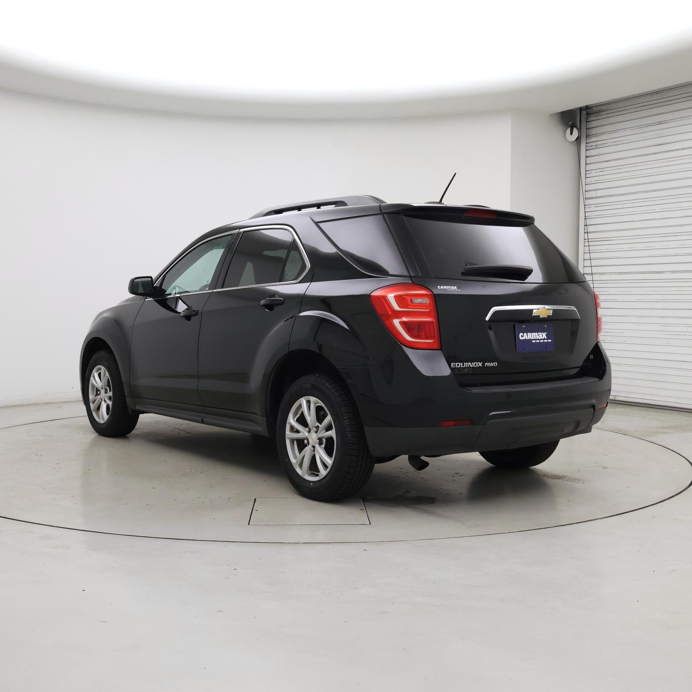 Thumbnail: 2017 Chevrolet Equinox - 2