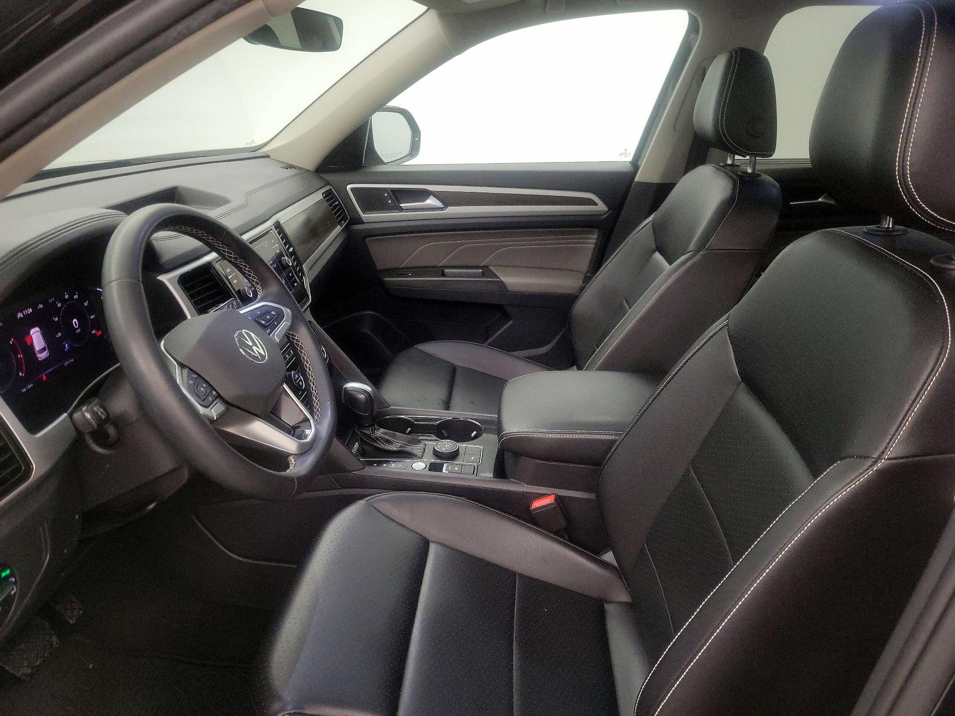 Thumbnail: 2022 Volkswagen Atlas - 11