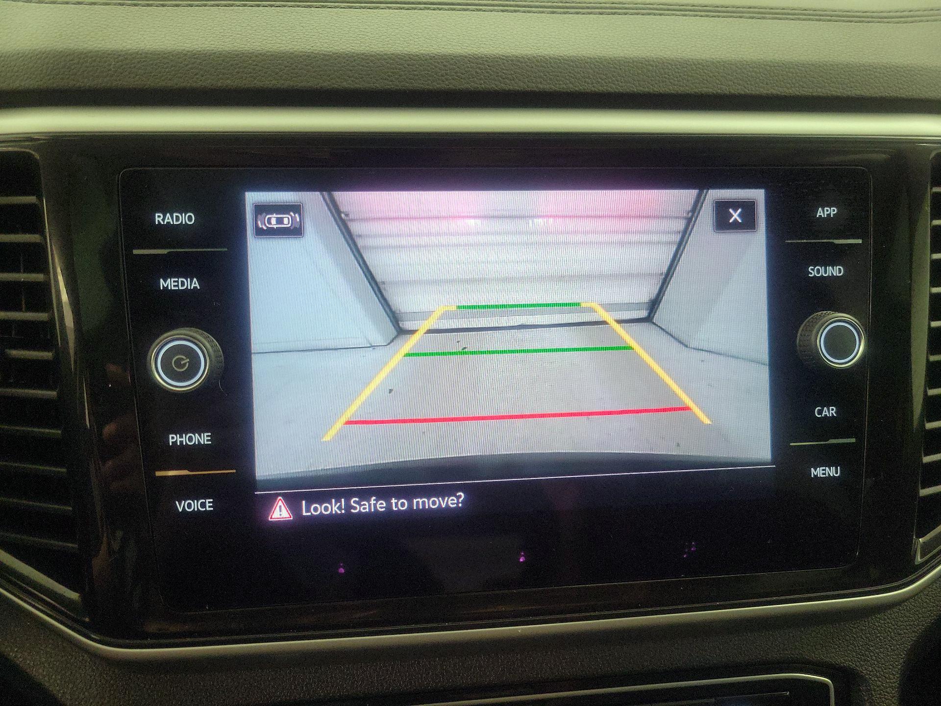 Thumbnail: 2022 Volkswagen Atlas - 14