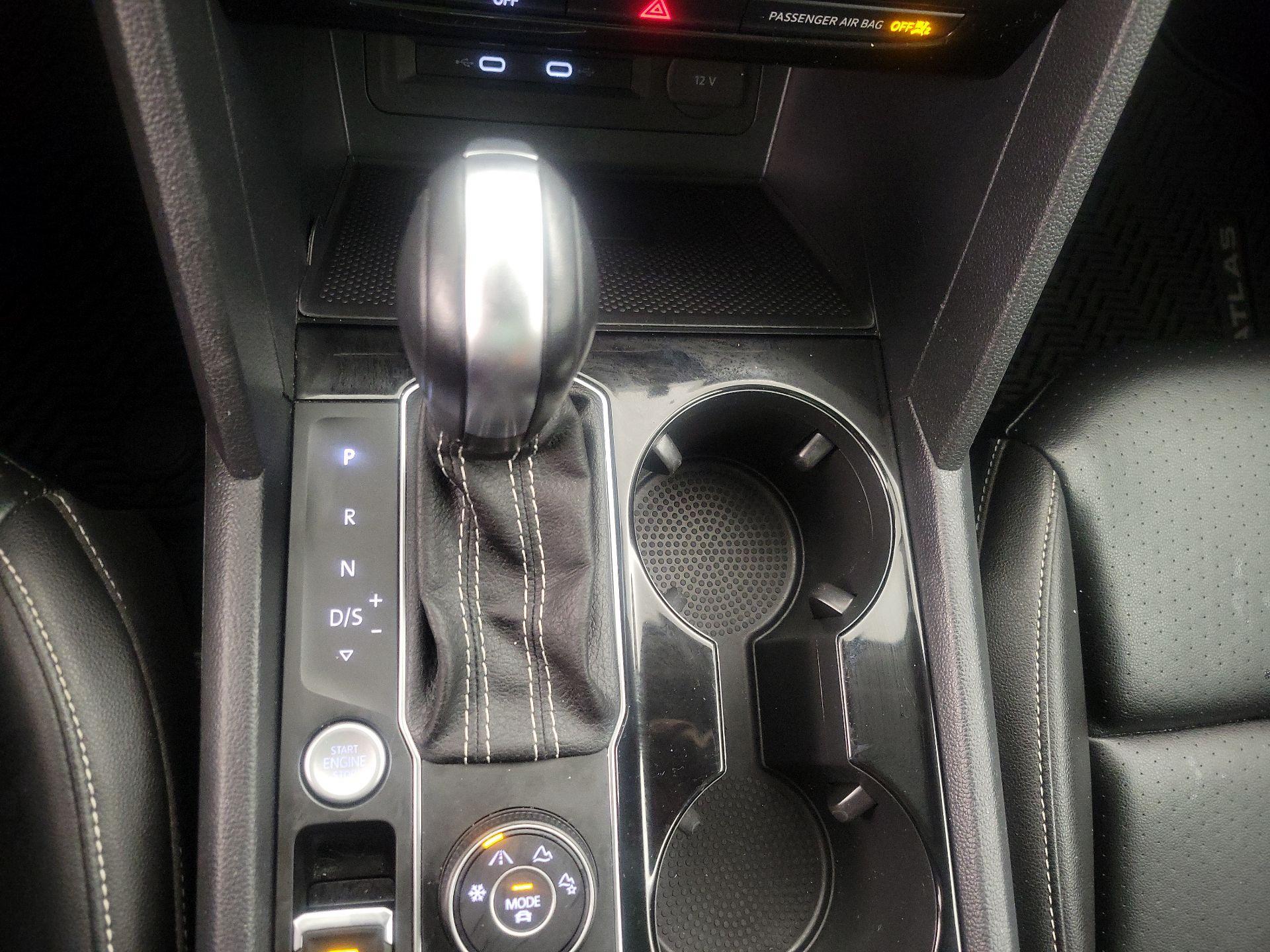 Thumbnail: 2022 Volkswagen Atlas - 17