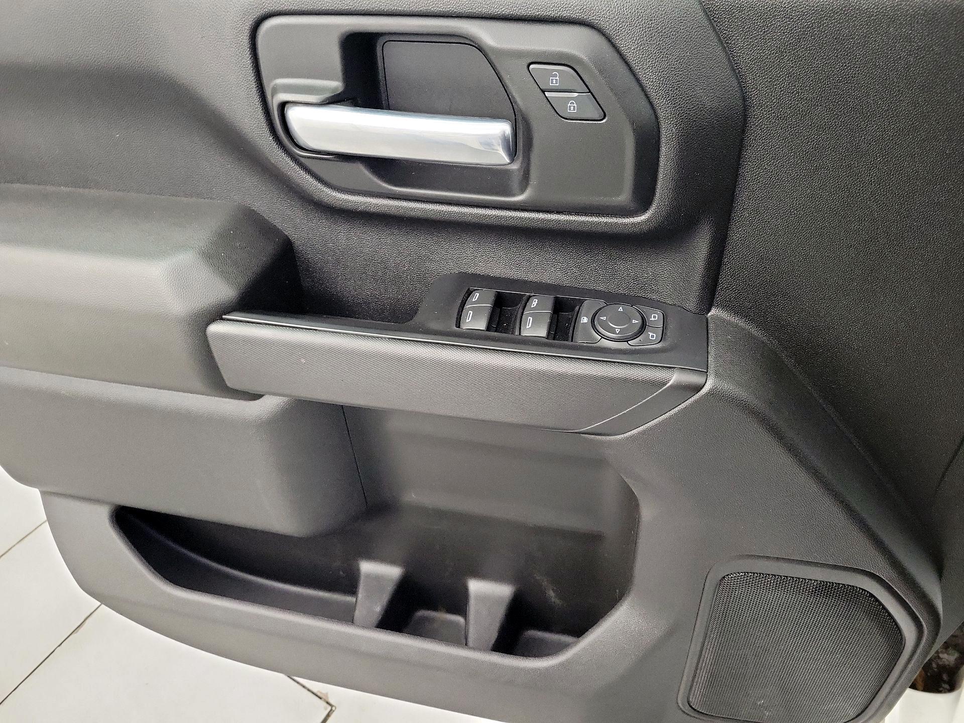 Thumbnail: 2023 GMC Sierra 3500 - 10