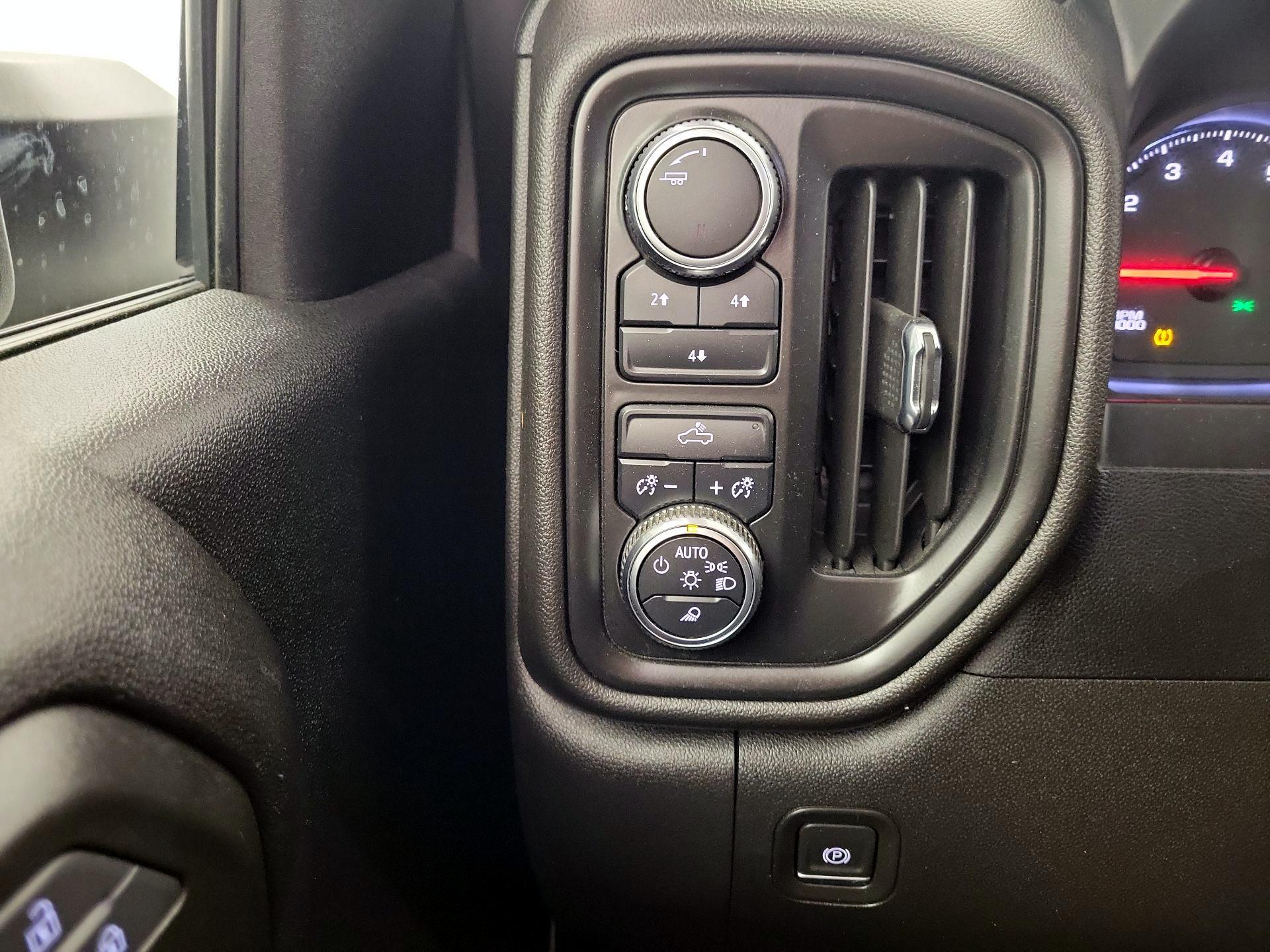 Thumbnail: 2023 GMC Sierra 3500 - 11