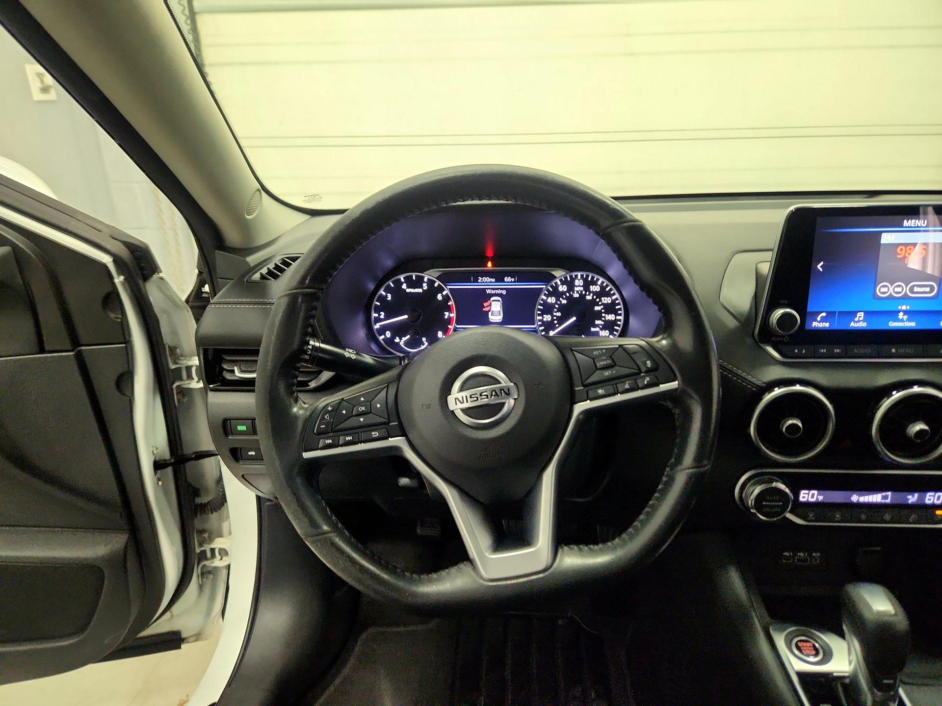 Thumbnail: 2021 Nissan Sentra - 10