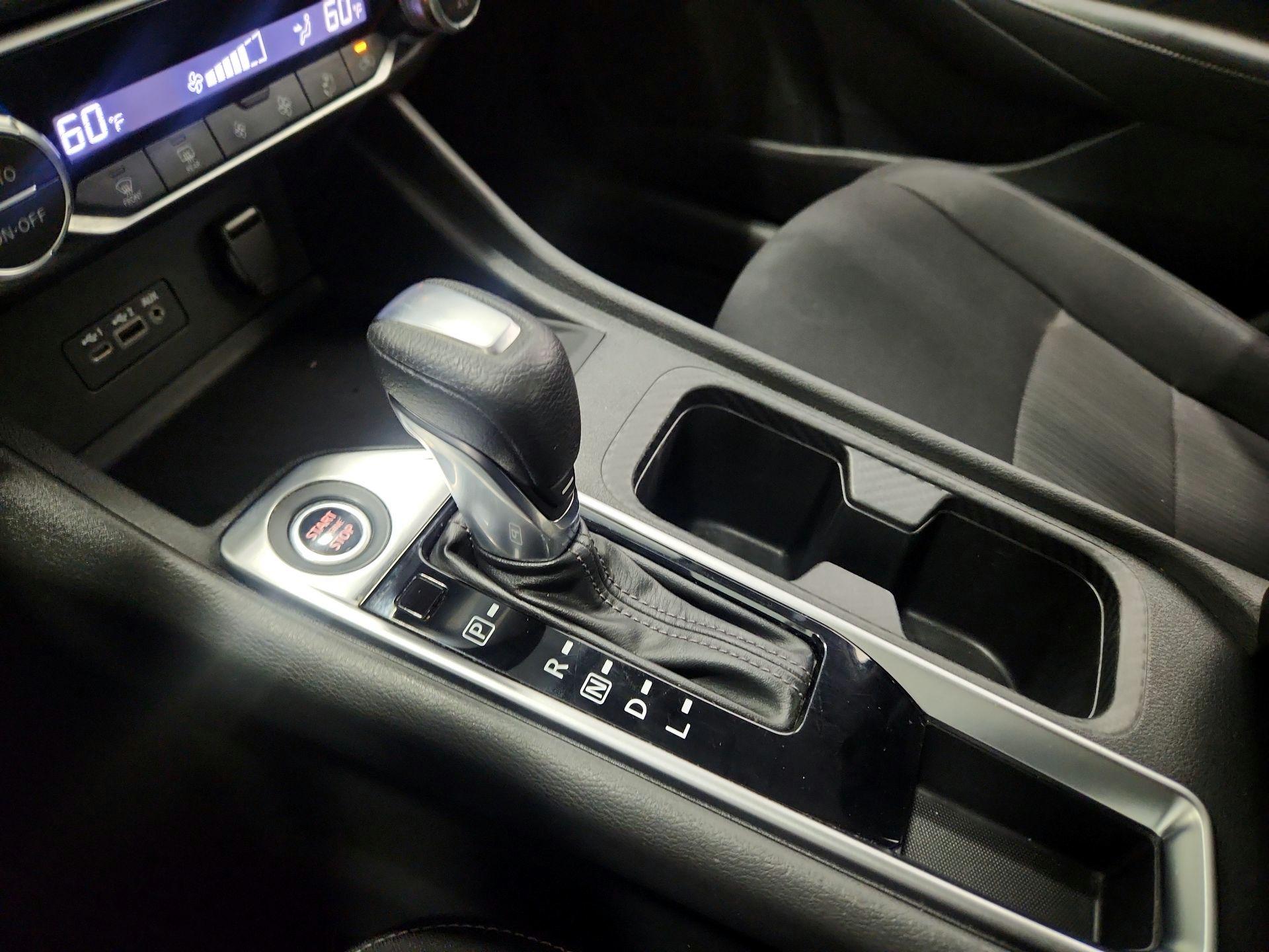 Thumbnail: 2021 Nissan Sentra - 17