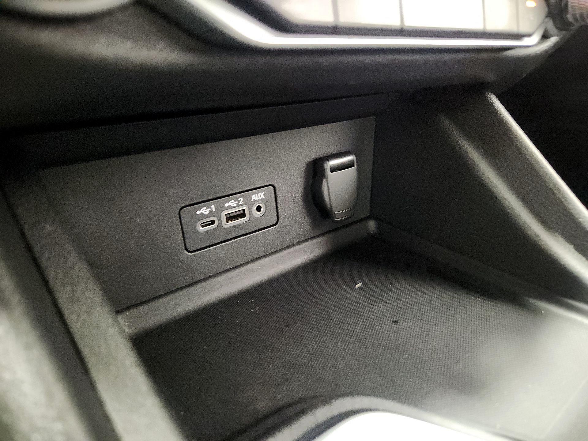 Thumbnail: 2021 Nissan Sentra - 18