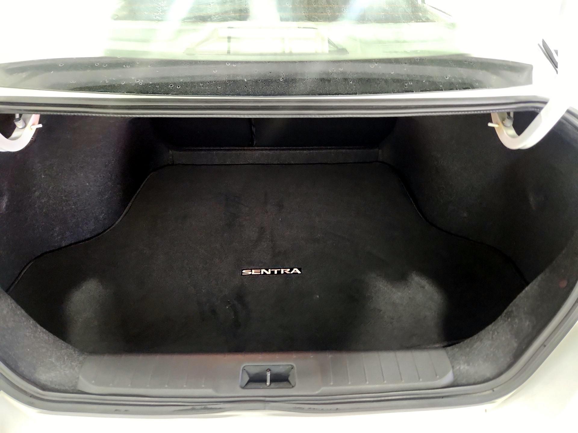 Thumbnail: 2021 Nissan Sentra - 20