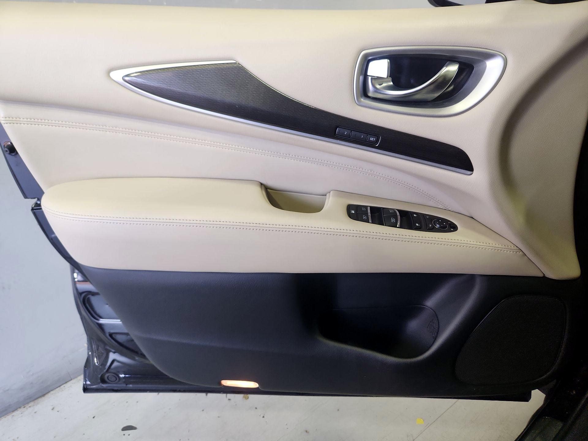 Thumbnail: 2020 INFINITI QX60 - 12