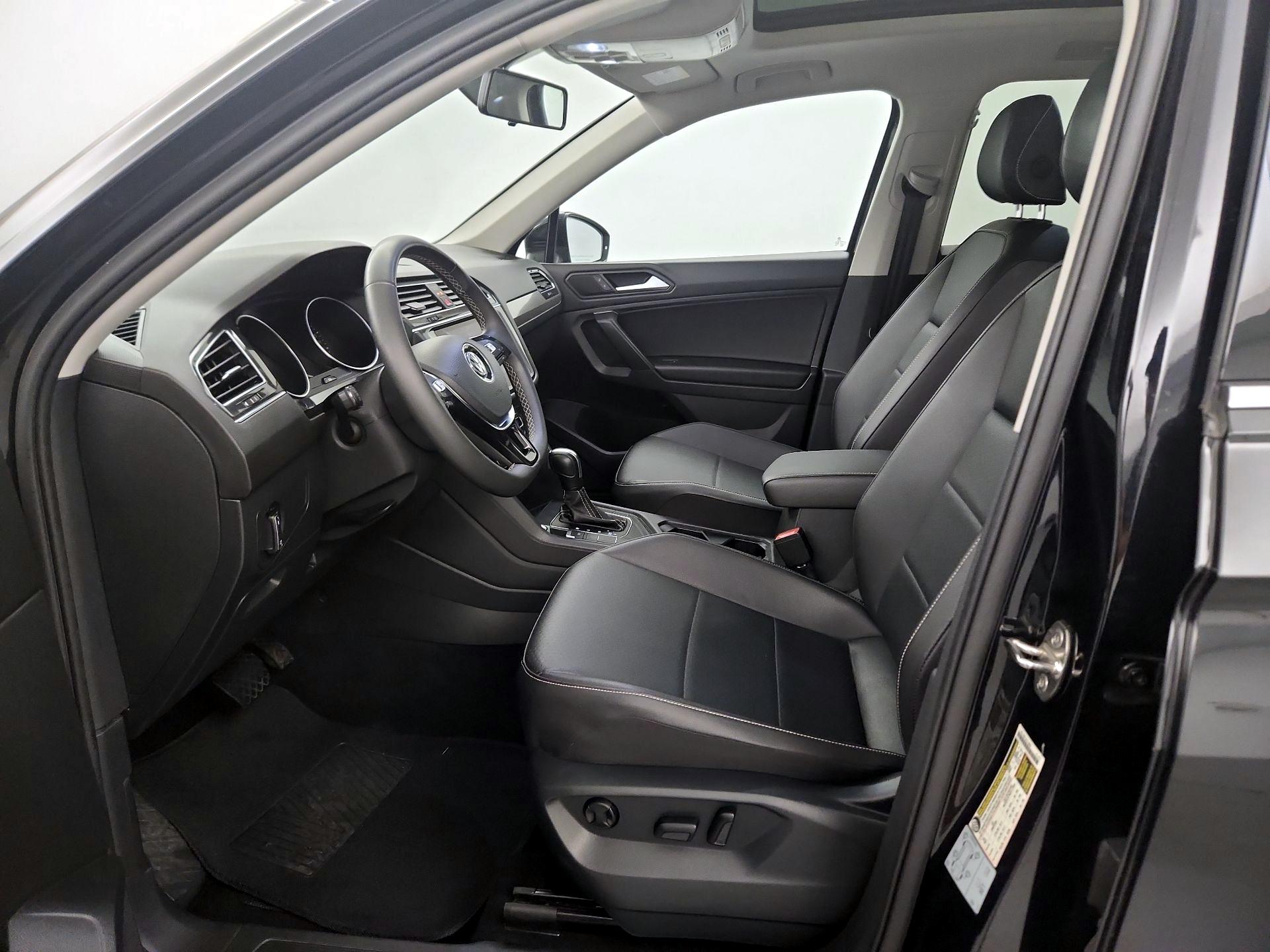 Thumbnail: 2021 Volkswagen Tiguan - 11