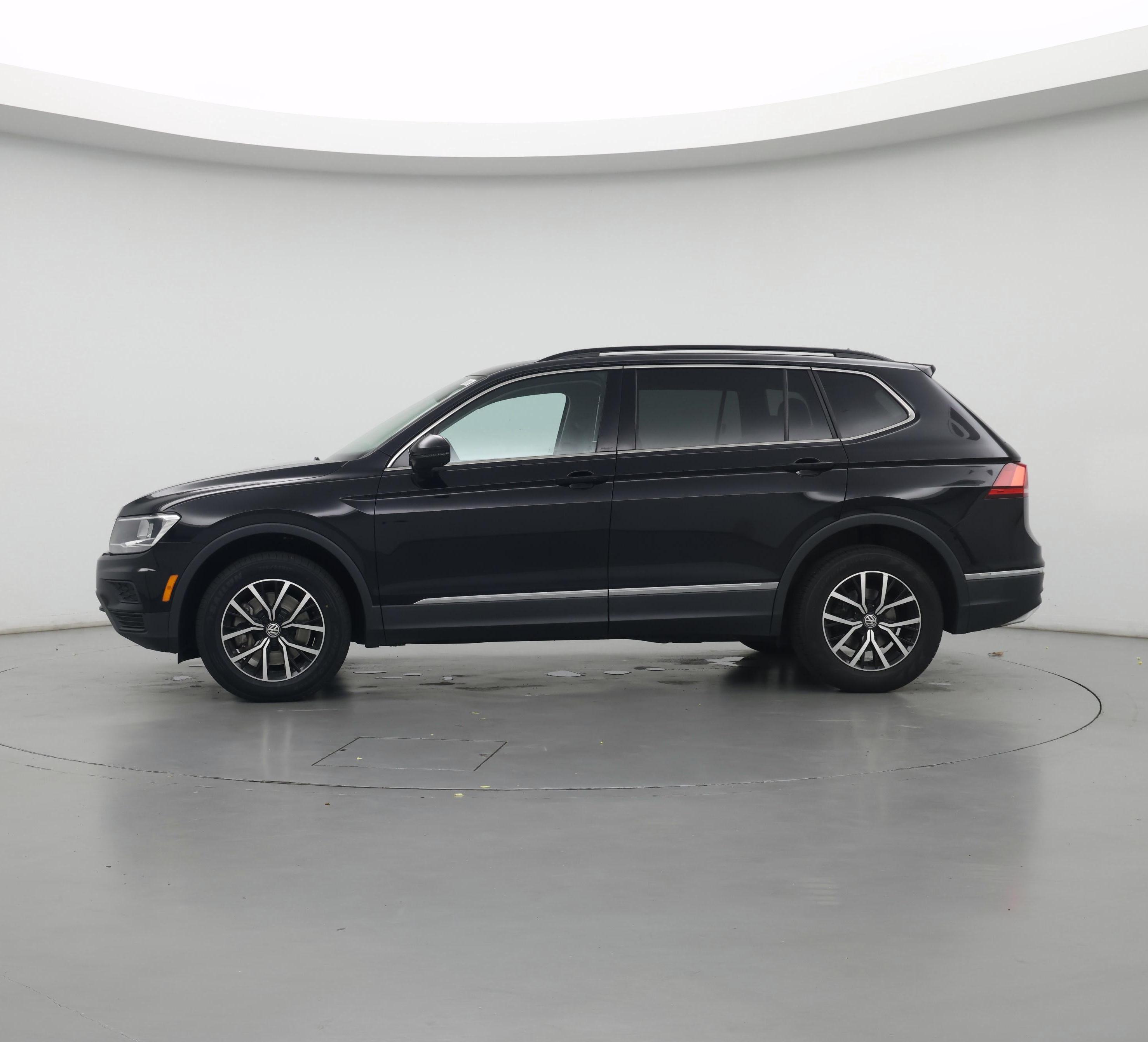 Thumbnail: 2021 Volkswagen Tiguan - 3