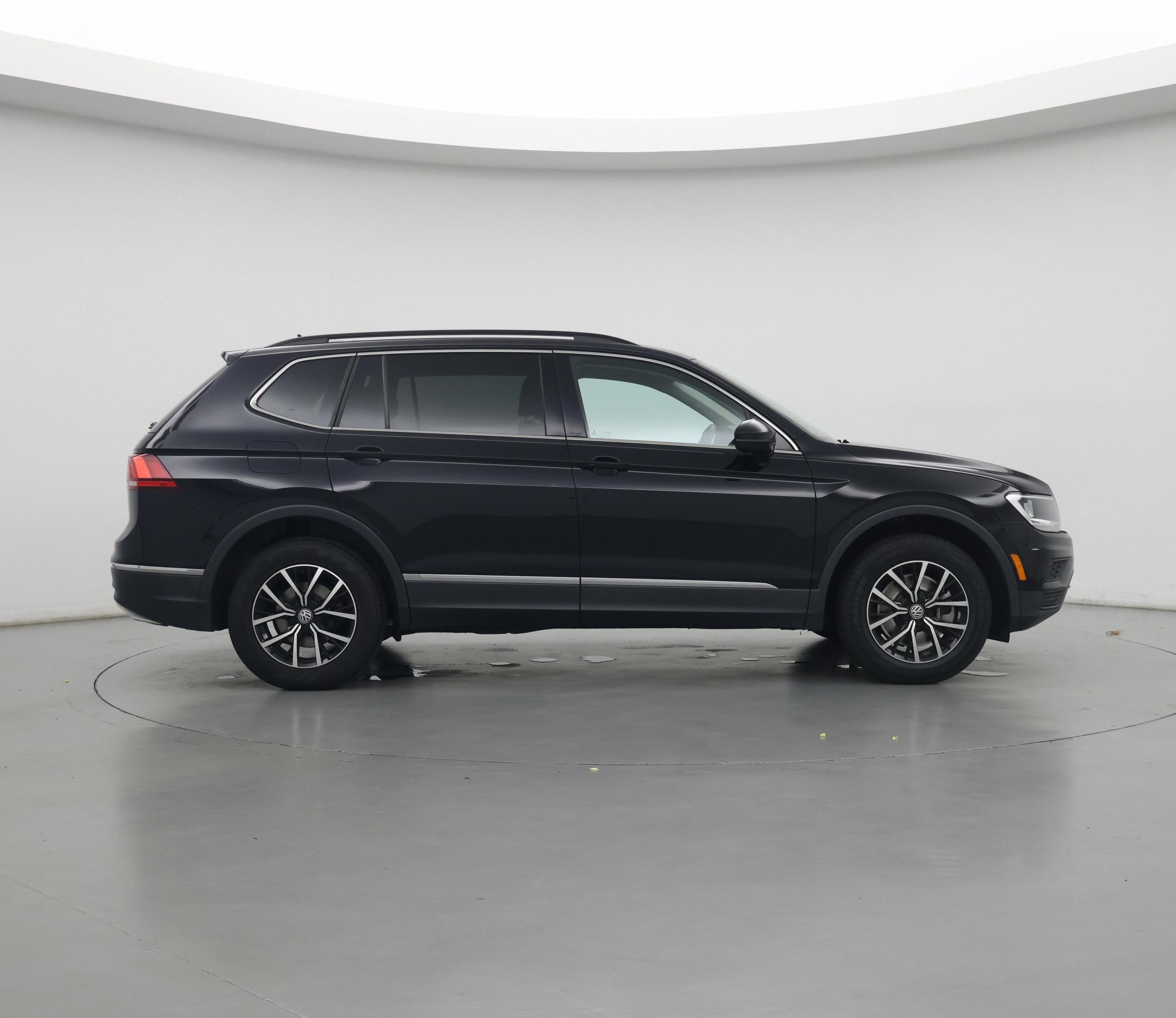 Thumbnail: 2021 Volkswagen Tiguan - 7