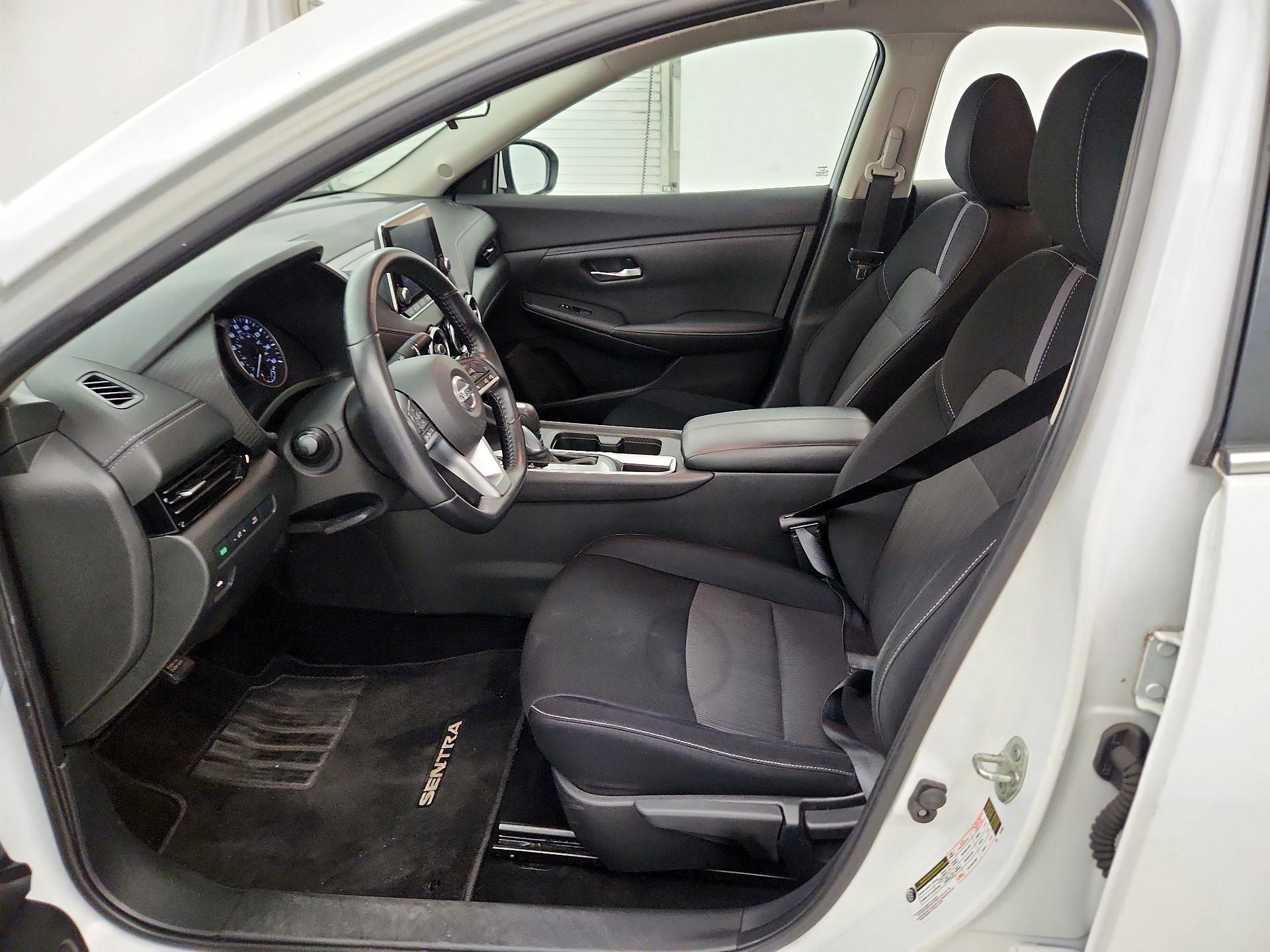 Thumbnail: 2021 Nissan Sentra - 9