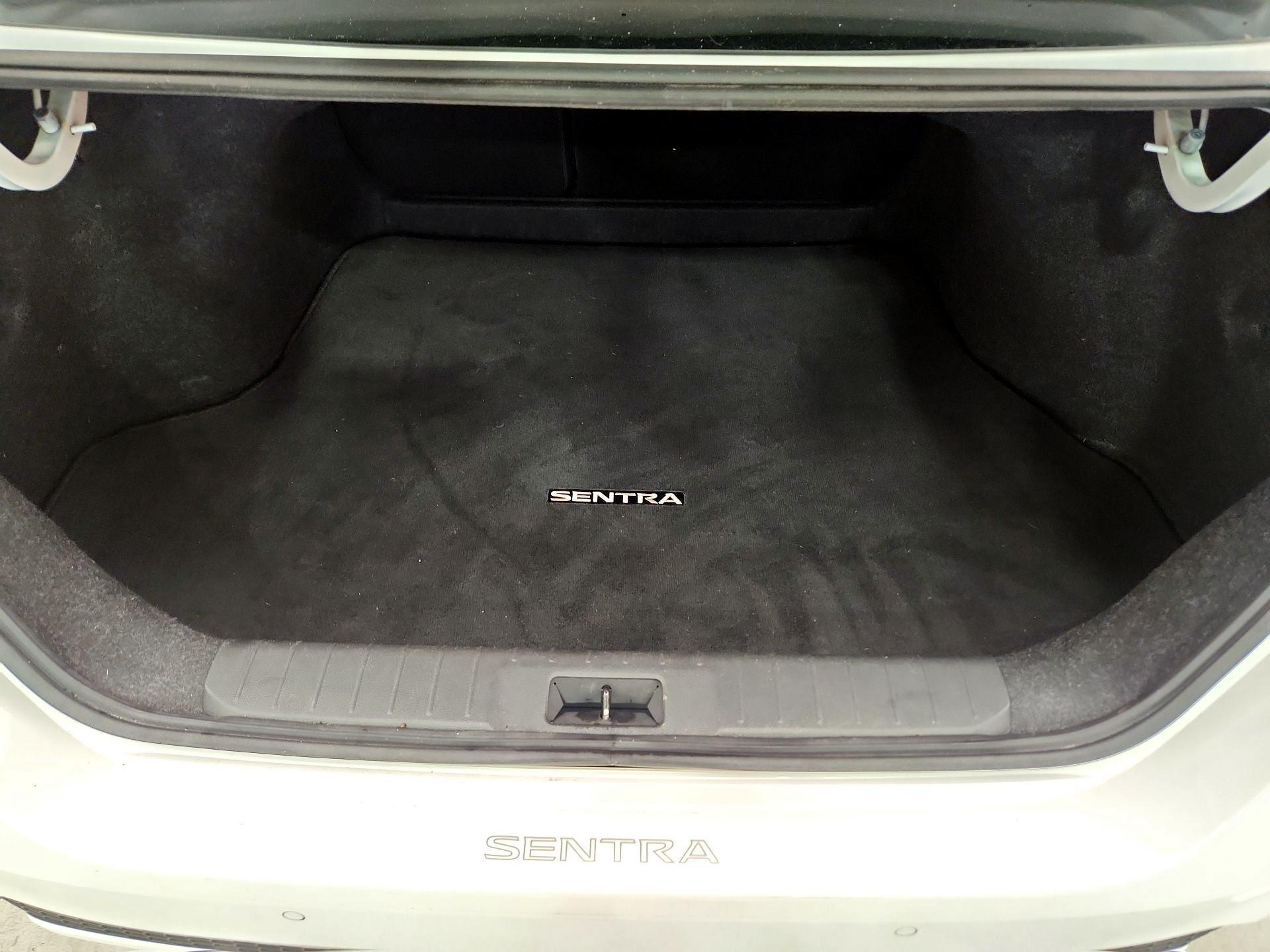 Thumbnail: 2021 Nissan Sentra - 18