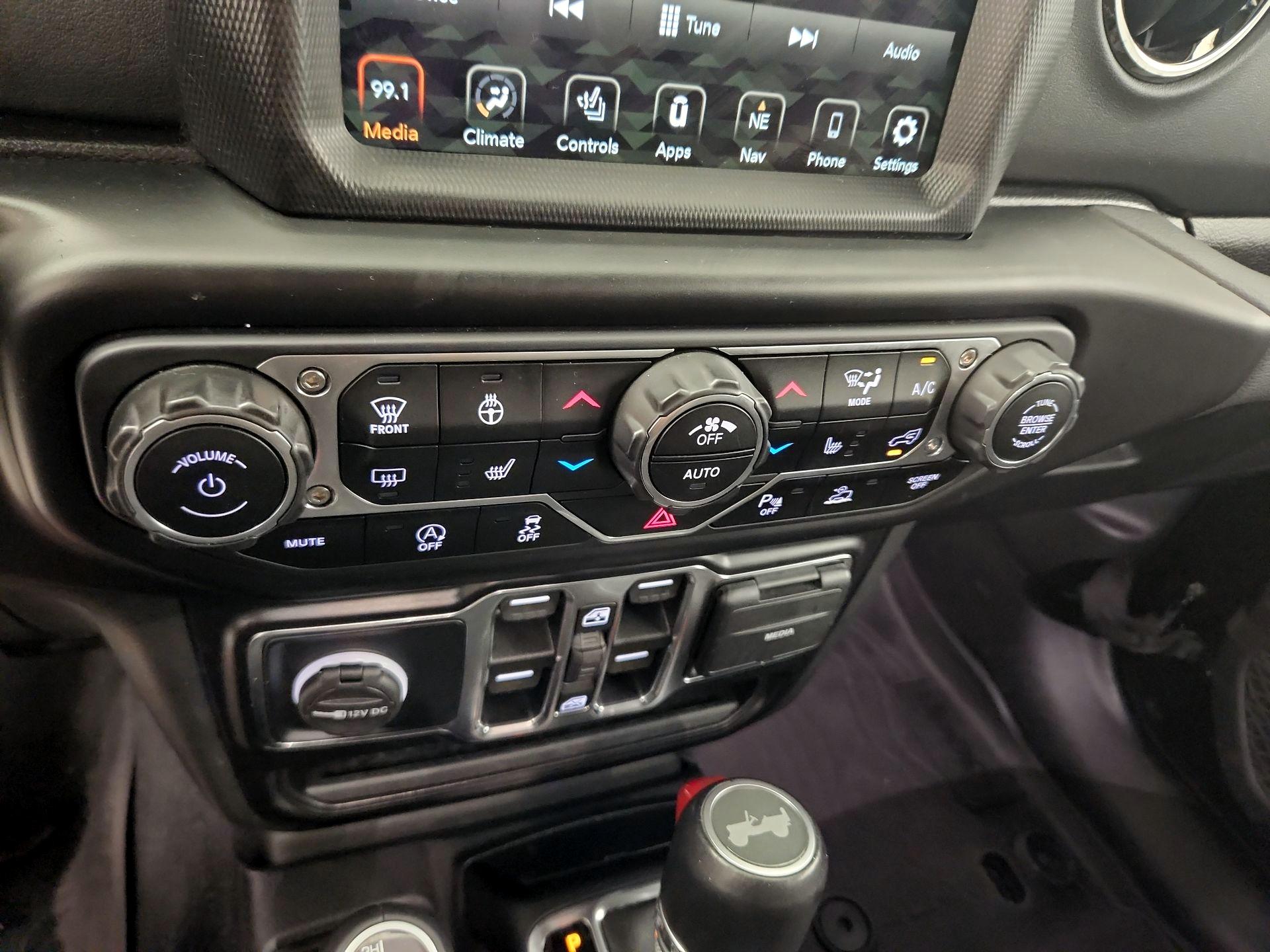 Thumbnail: 2021 Jeep Wrangler - 17