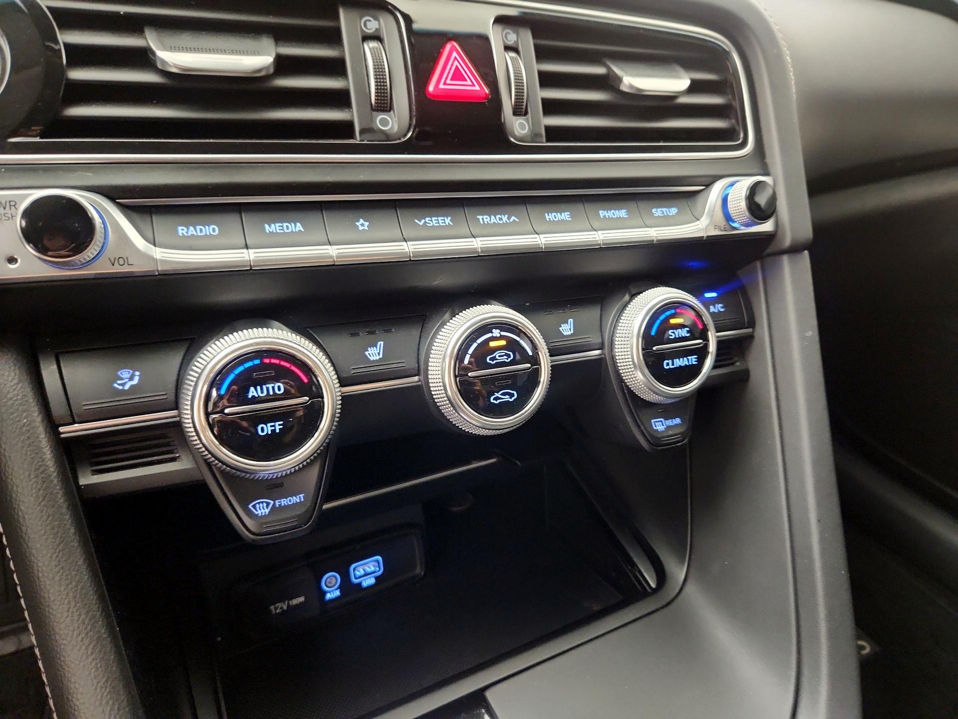Thumbnail: 2021 Genesis G70 - 16