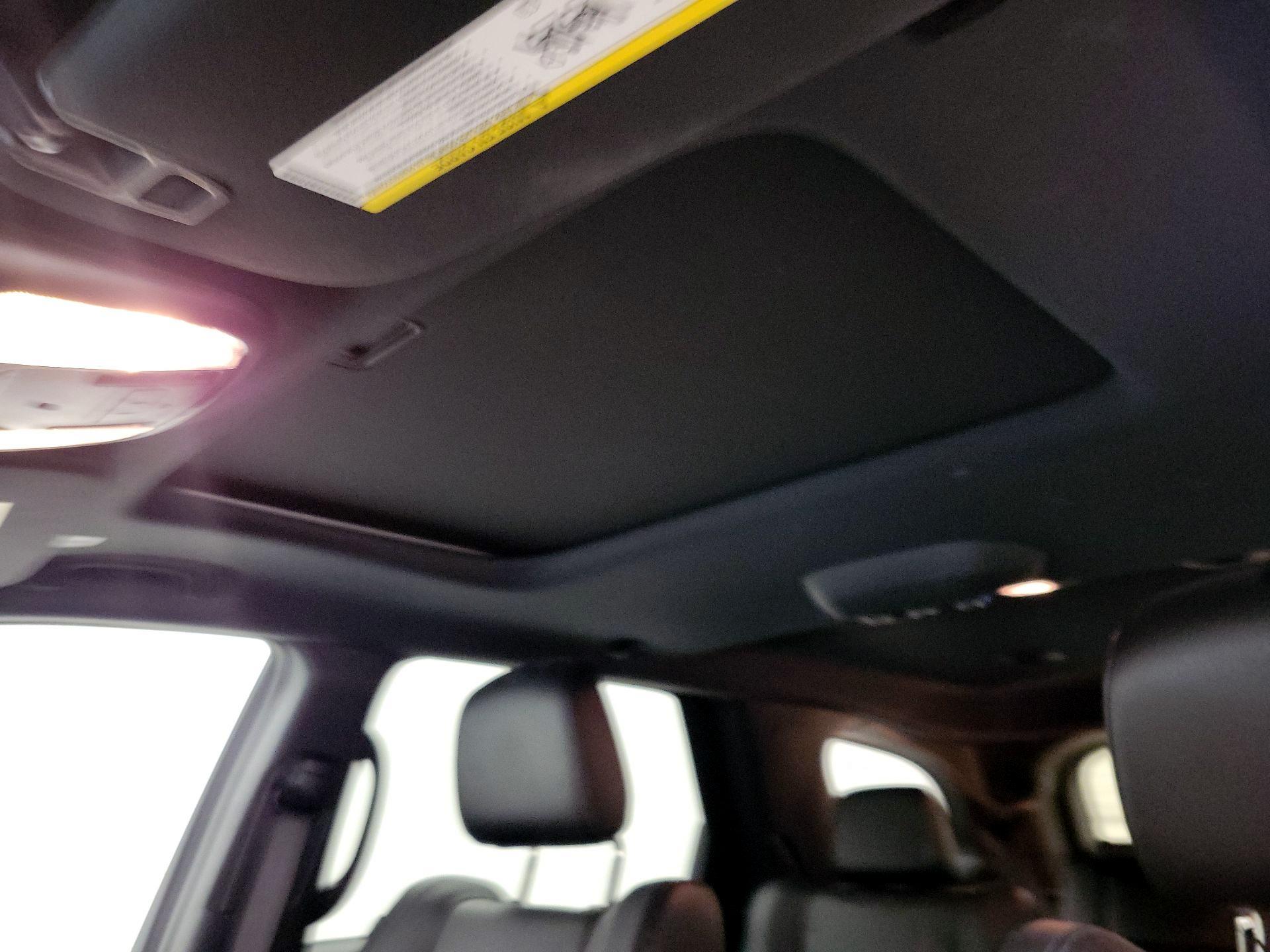 Thumbnail: 2022 Dodge Durango - 19