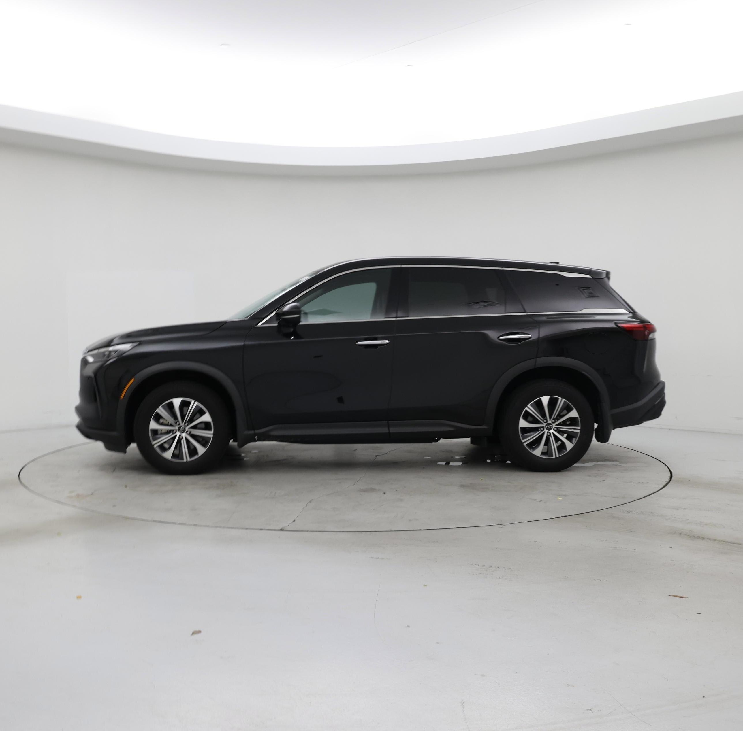 Thumbnail: 2023 INFINITI QX60 - 3