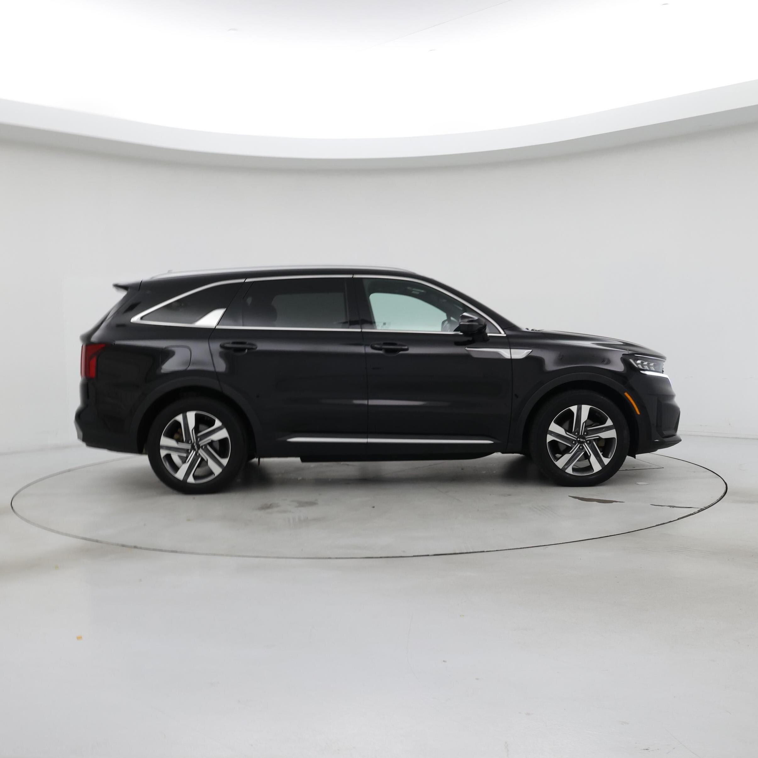 Thumbnail: 2023 Kia Sorento - 7