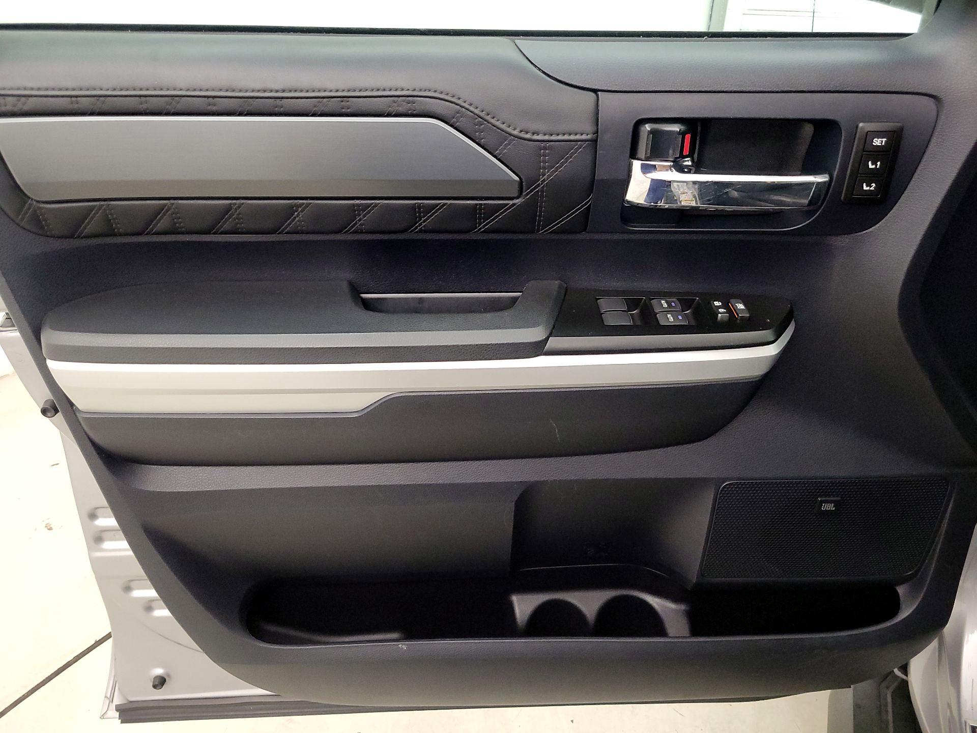 Thumbnail: 2016 Toyota Tundra - 12