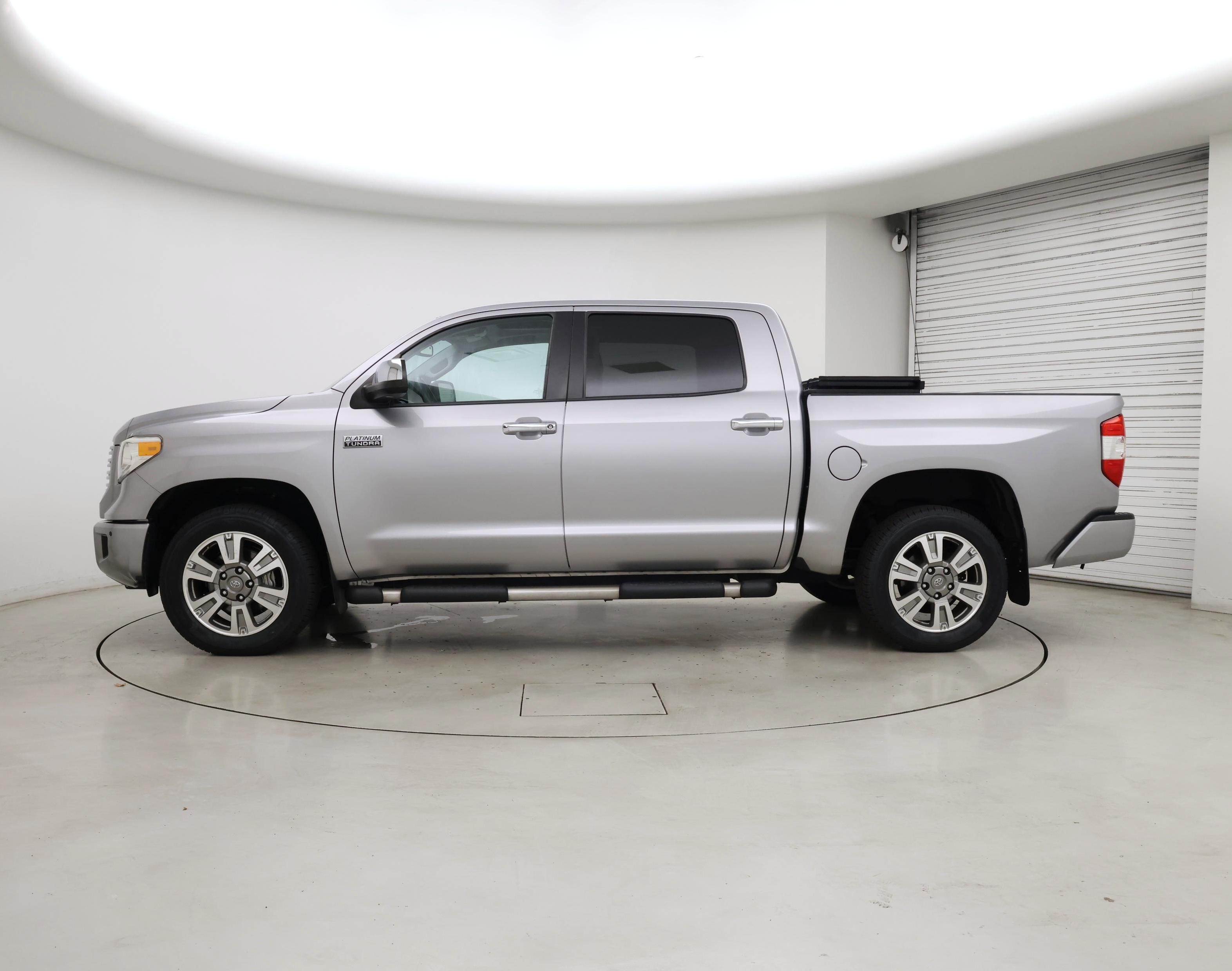 Thumbnail: 2016 Toyota Tundra - 3