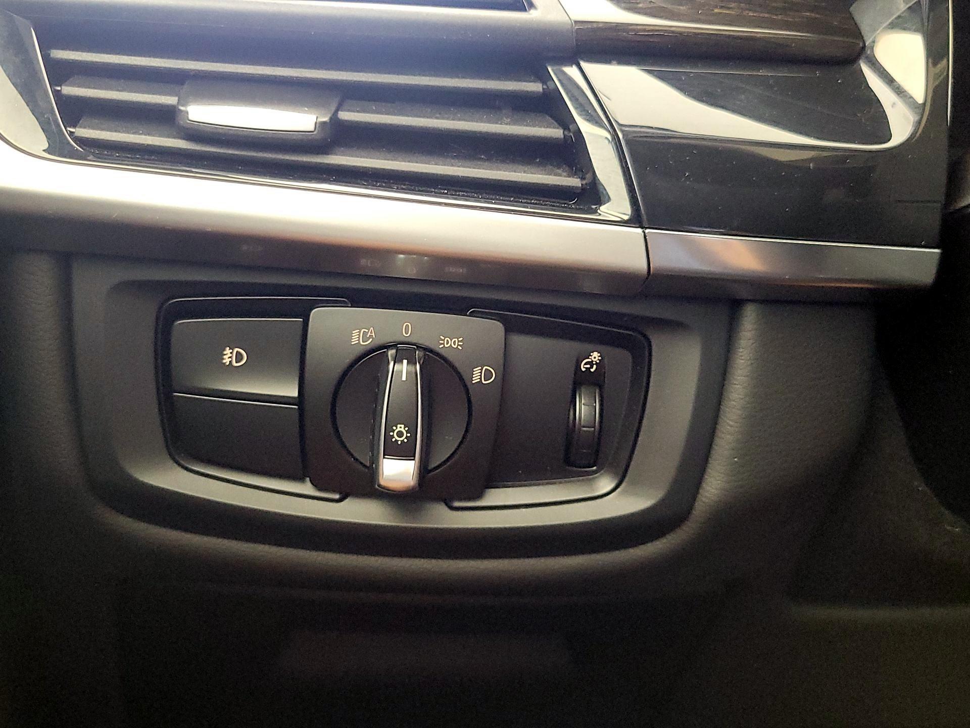 Thumbnail: 2015 BMW X5 - 13