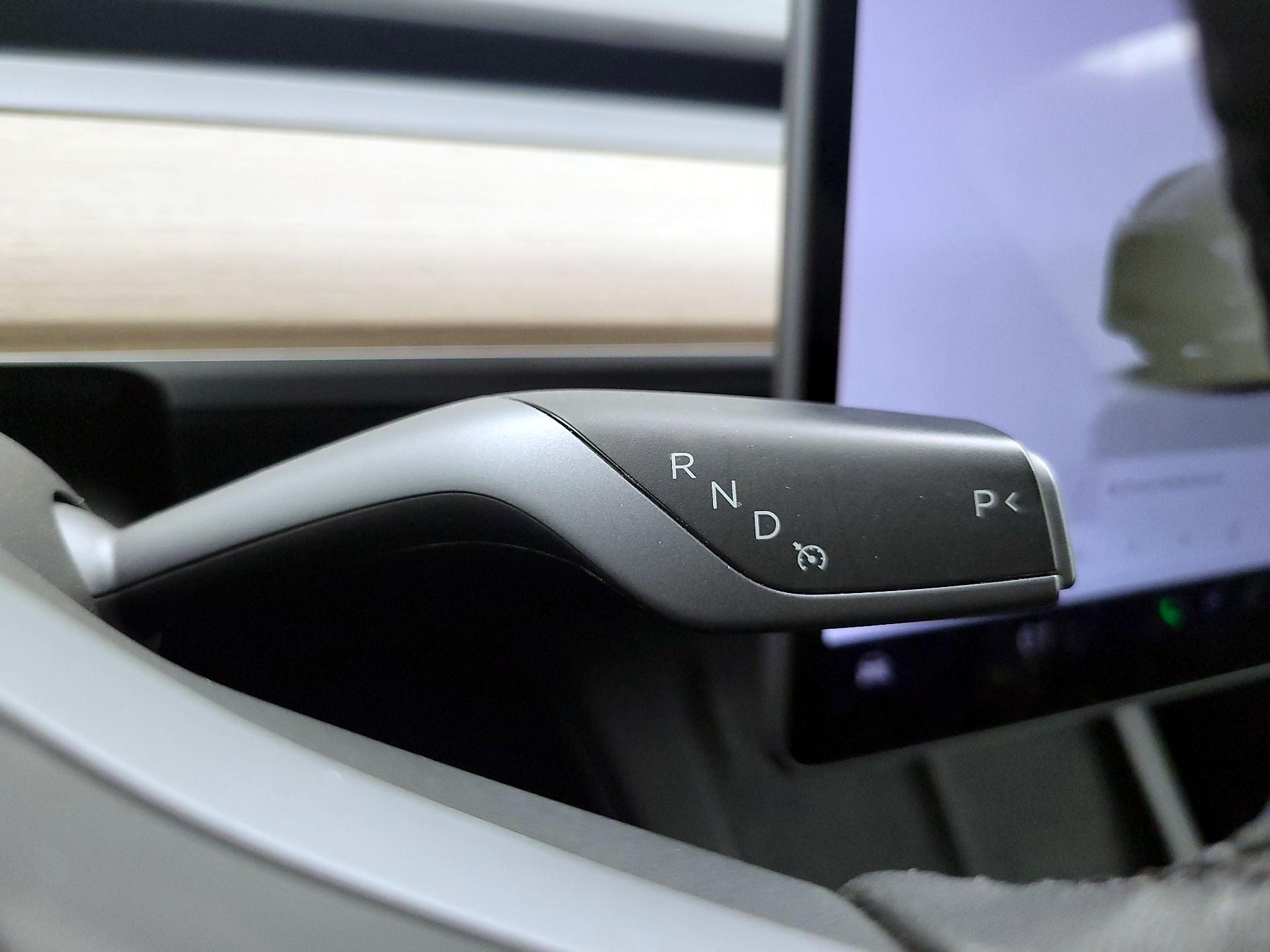 Thumbnail: 2022 Tesla Model Y - 17