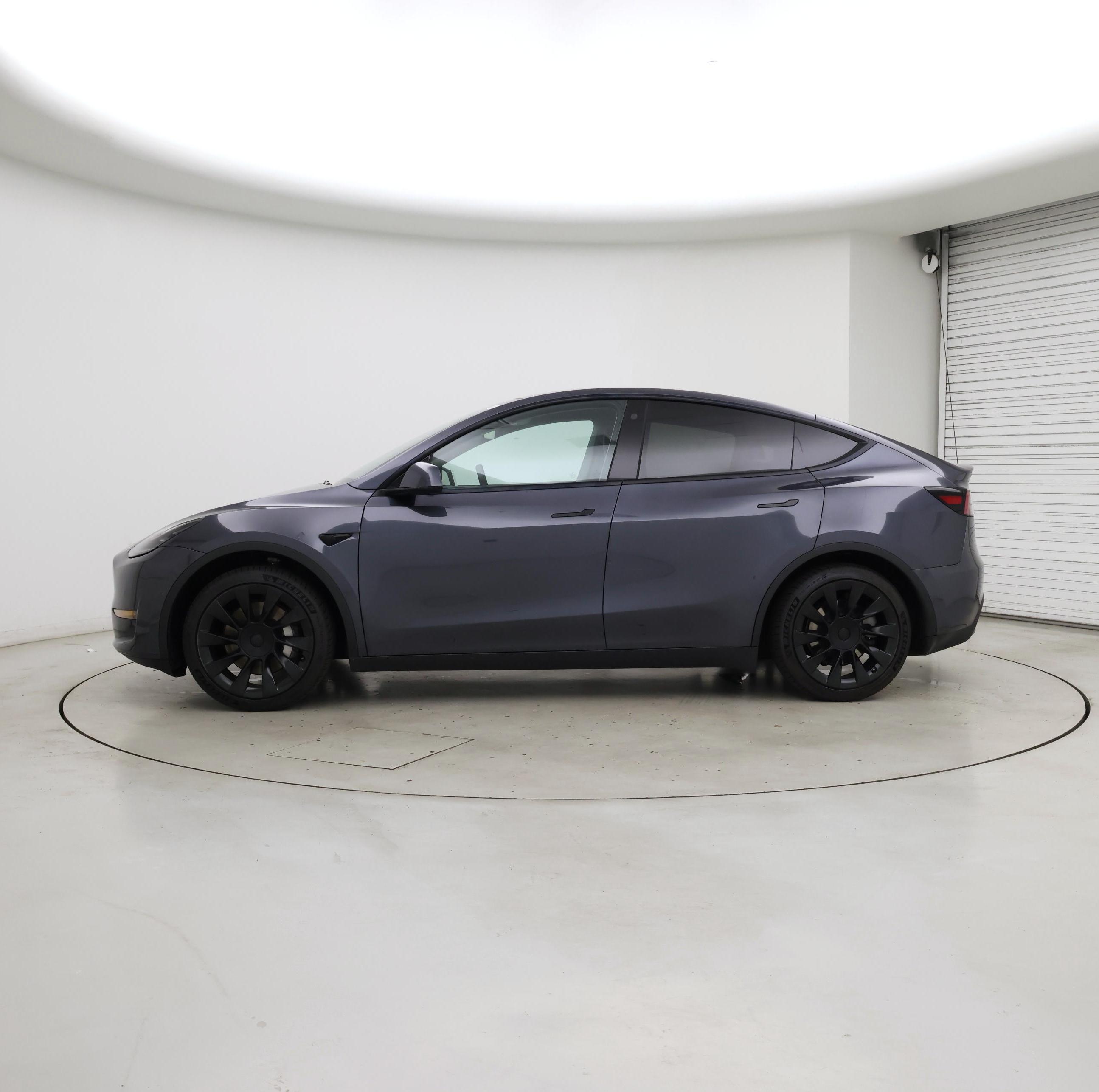 Thumbnail: 2022 Tesla Model Y - 3